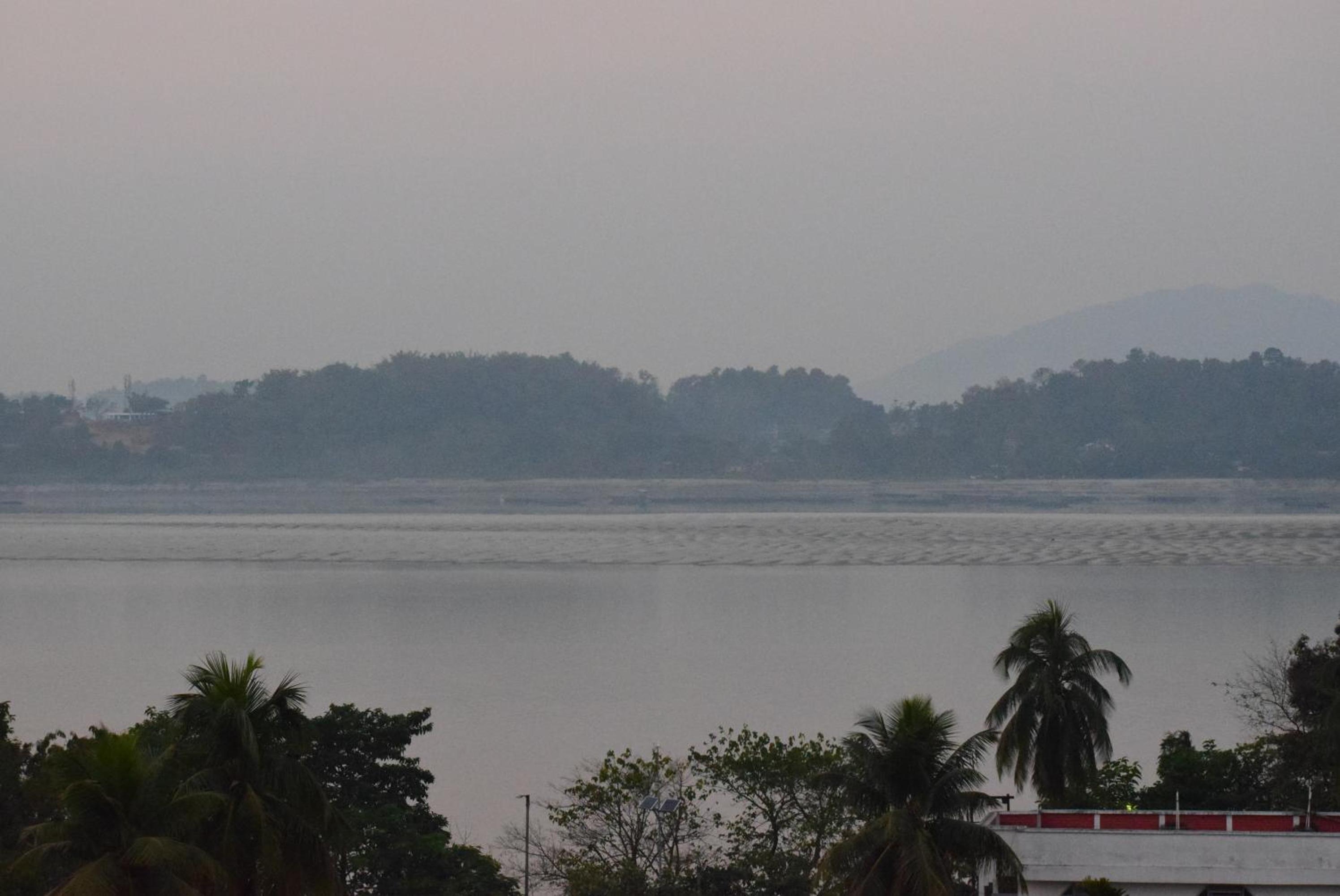 River Breeze Home A Comfort Stay