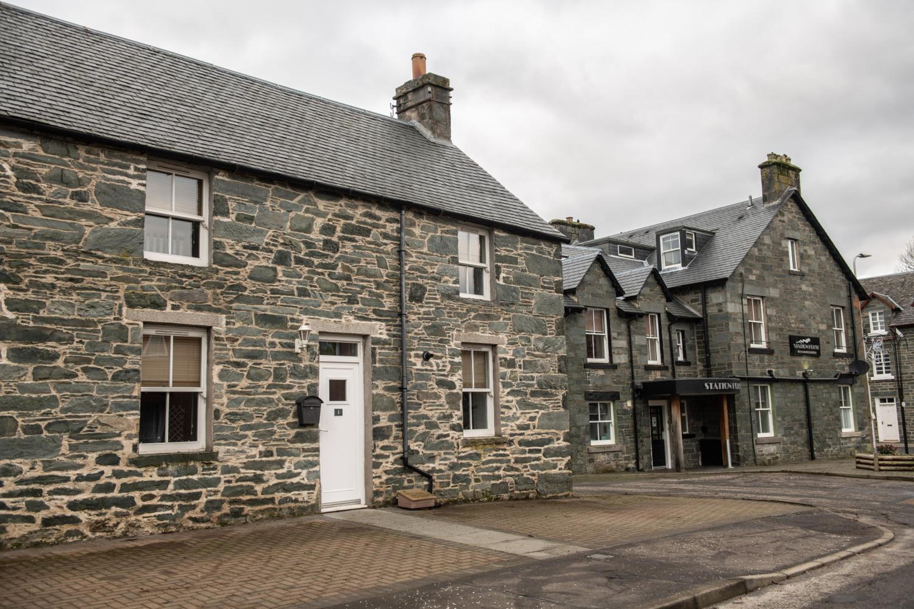 Hotel Old Station Cottages - Image 1