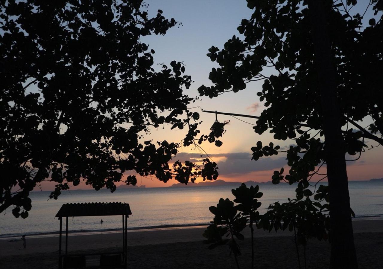 Sun Smile Beach Koh Jum
