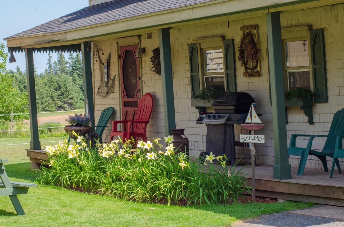 Summerside Vacations - Bugaboo Cottages - Property Image 9