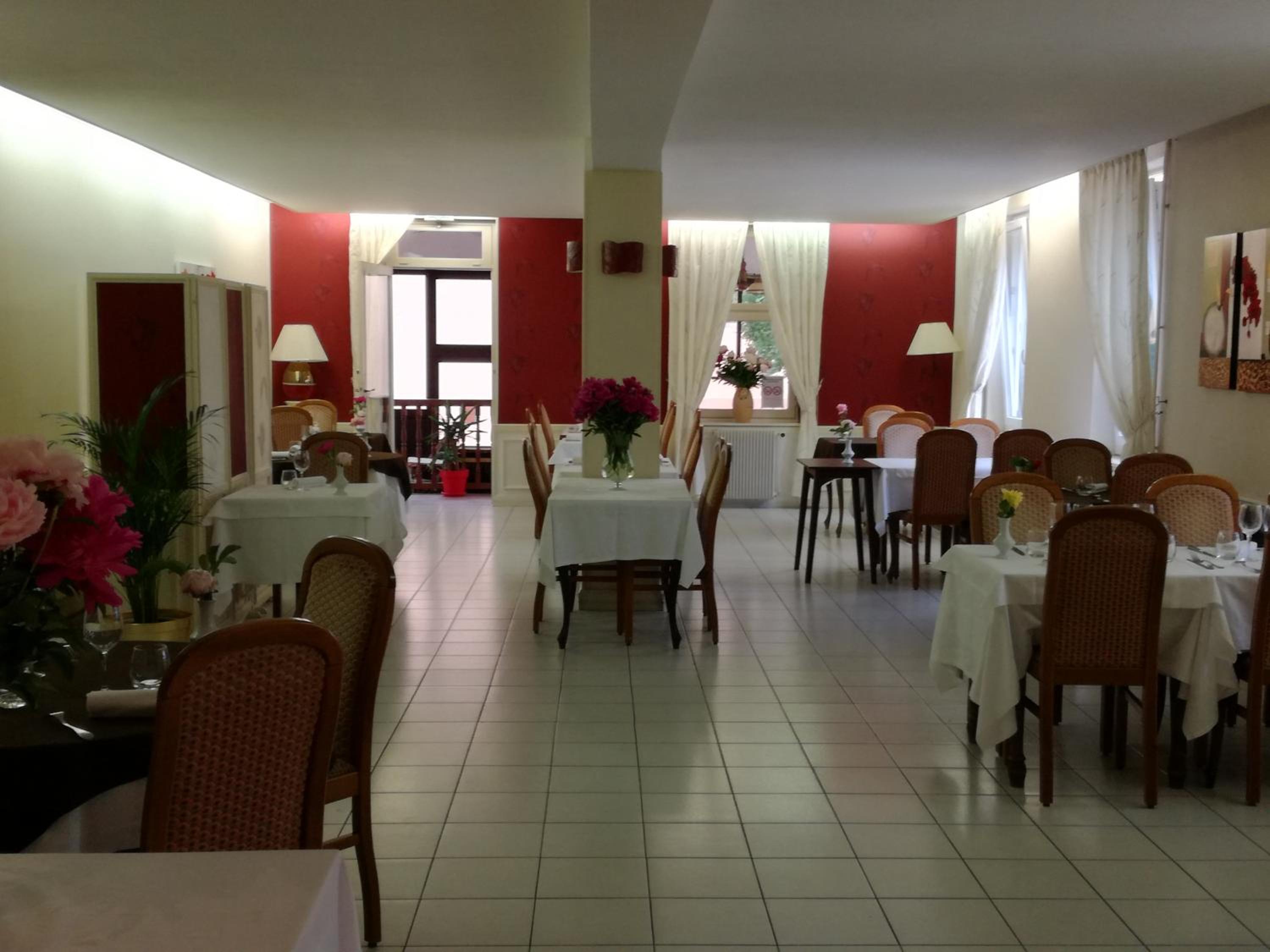 restaurant