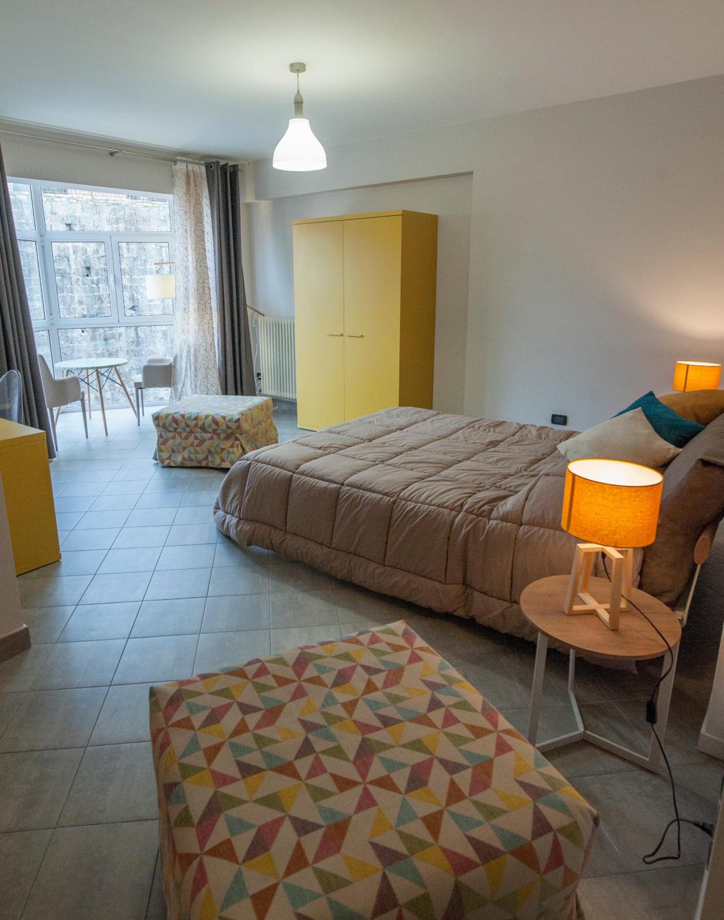 Il cardinale en Pisa — hotel room