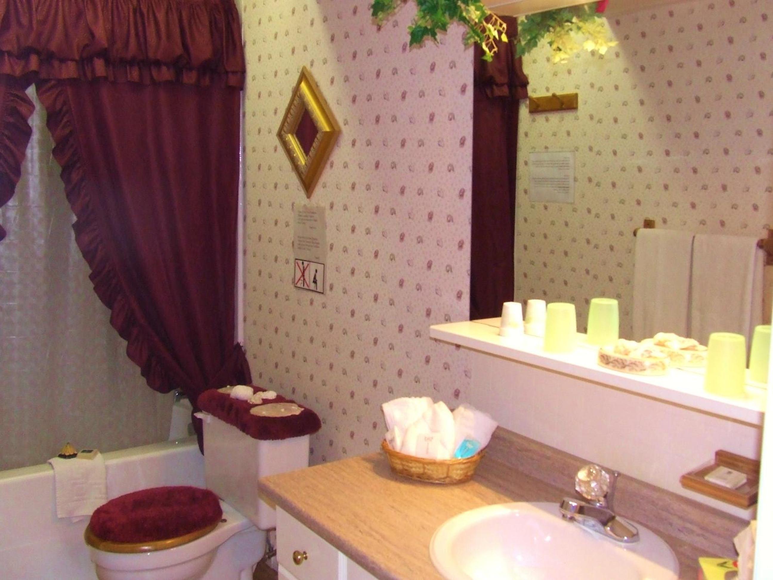 Silvern Lake Trail Bed and Breakfast