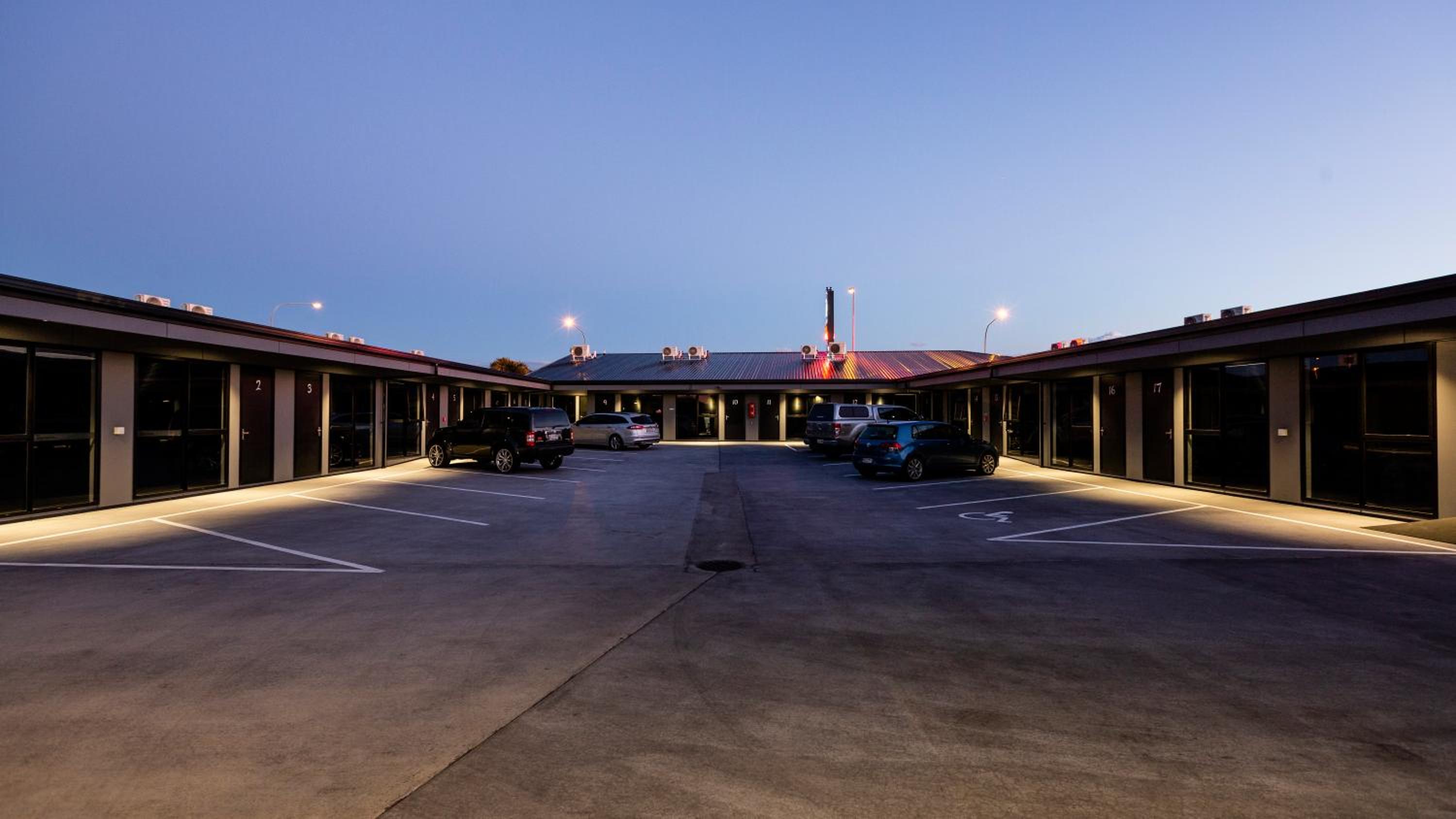 Zachary's Motel view 5