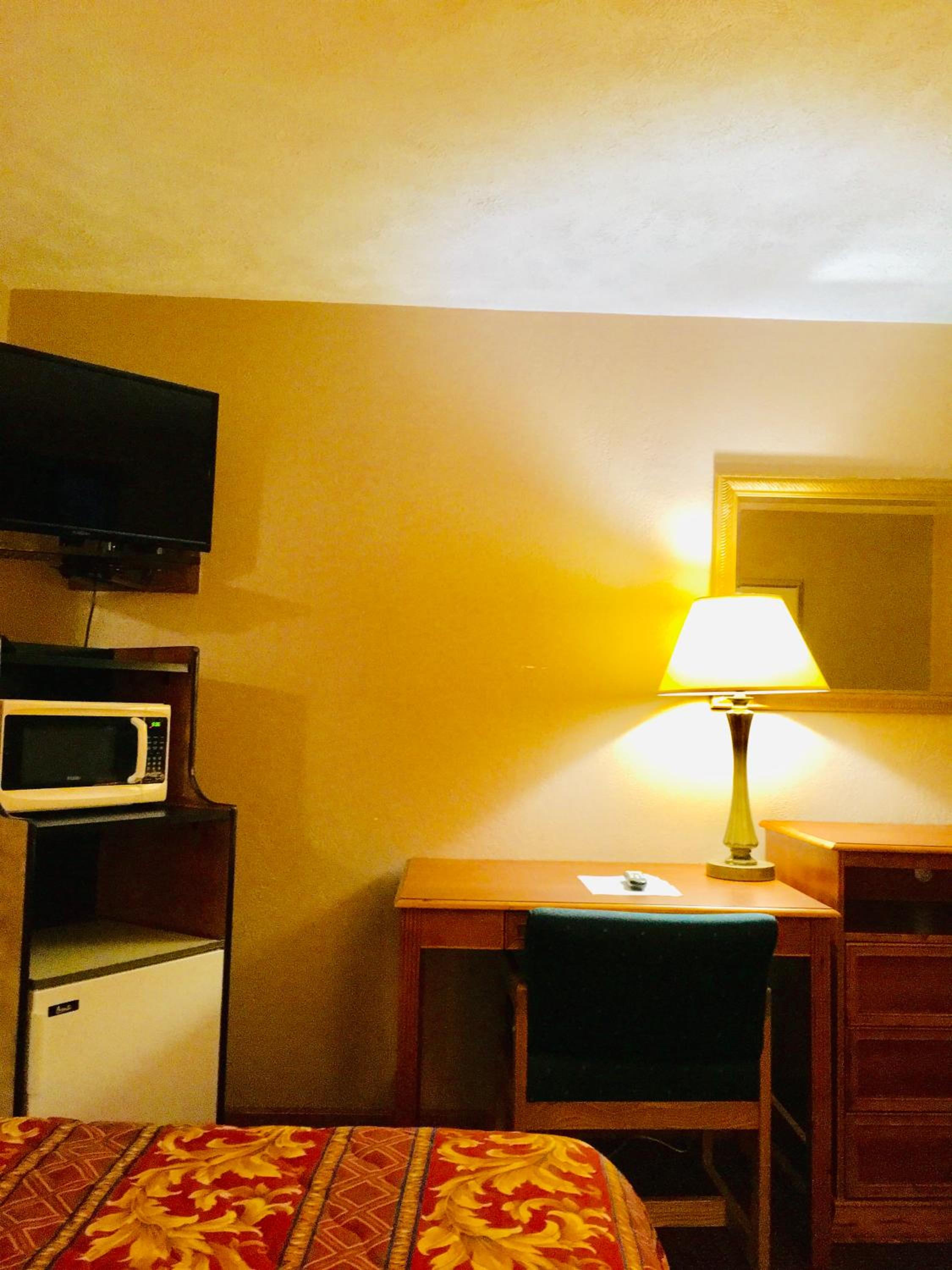 Granada Inn Motel - Kalkaska - Property Image 42