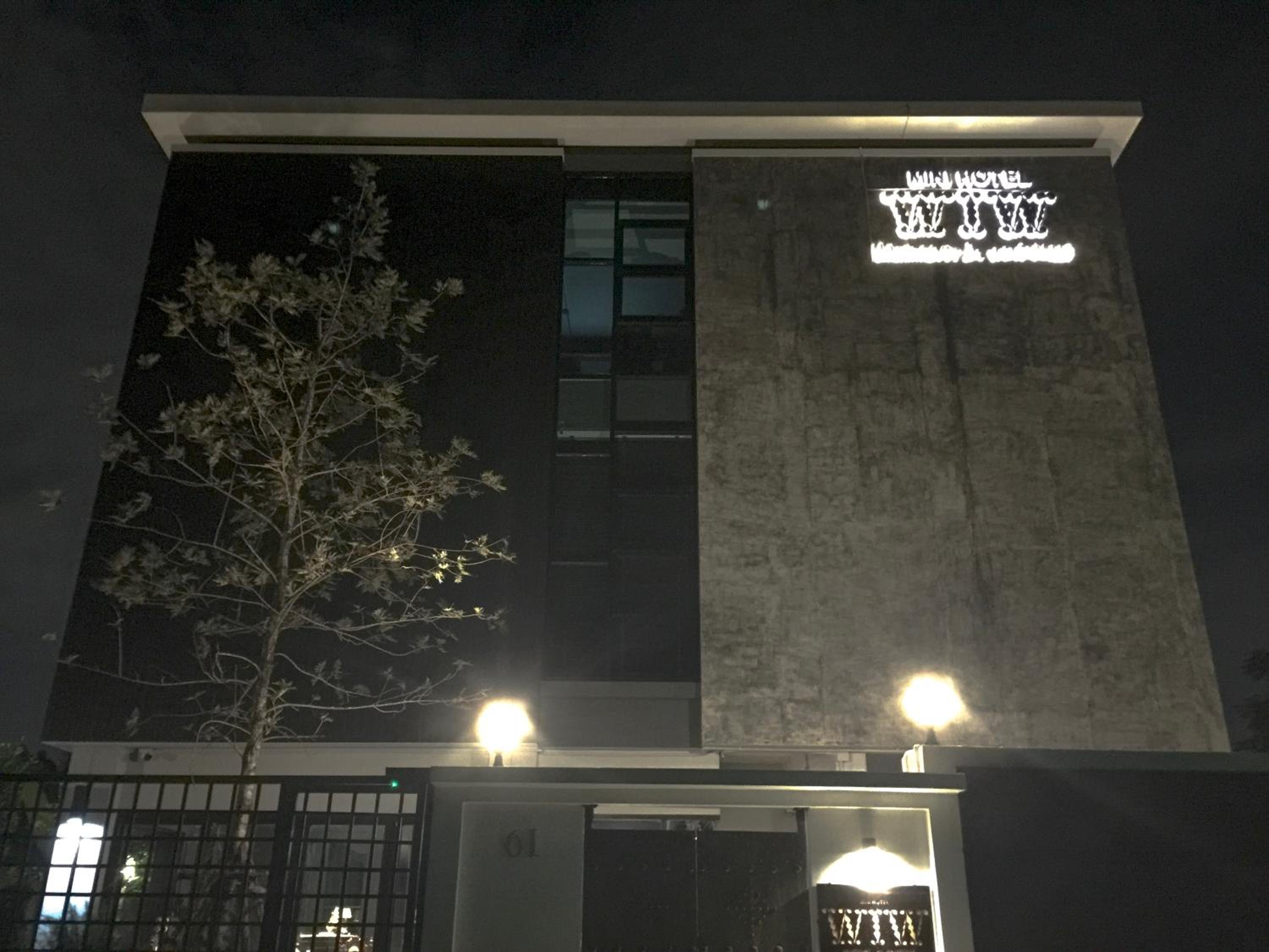 WIW mini hotel