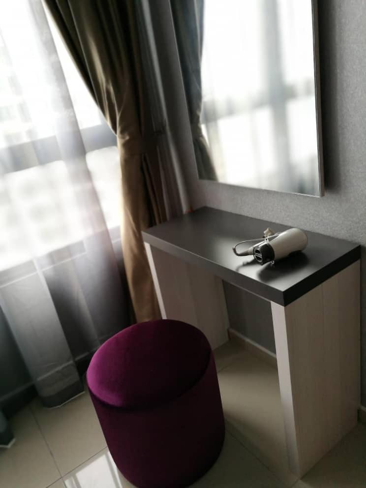 Vince's ICity Soho Homestay water park red carpet shah alam light city central view 4
