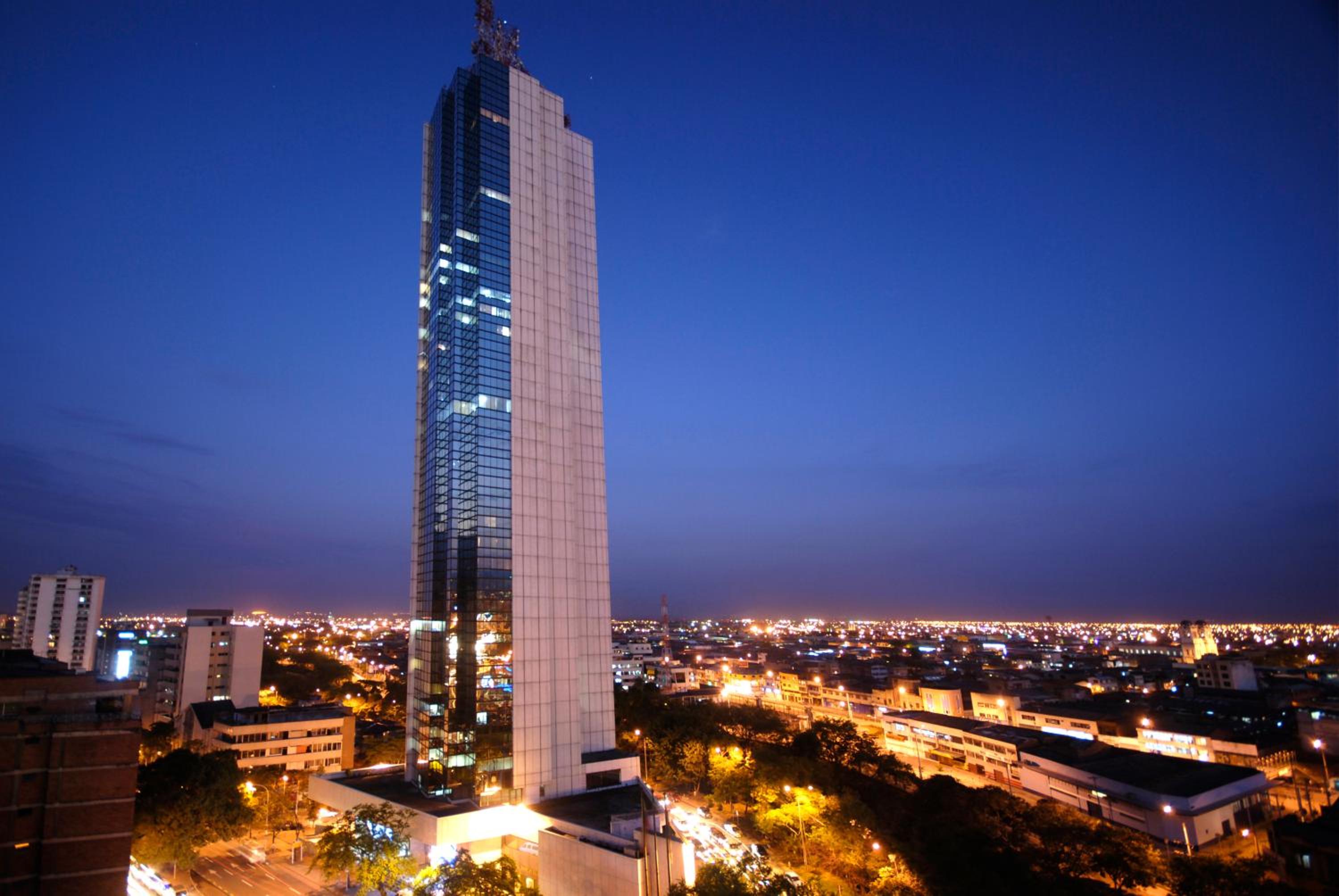 Hotel Torre de Cali Plaza Hotel - Image 1