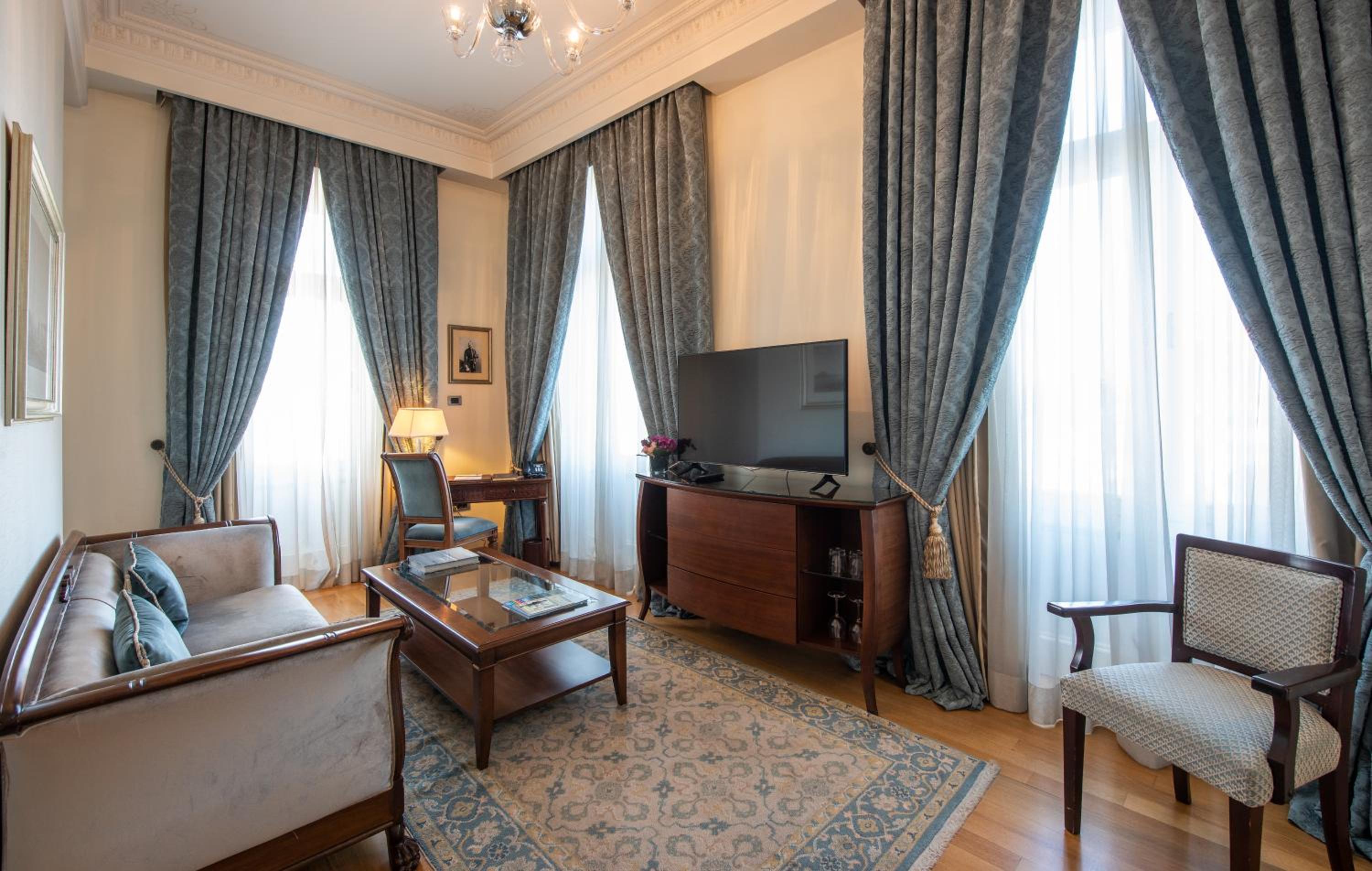 Pera Palace Hotel - Image 40
