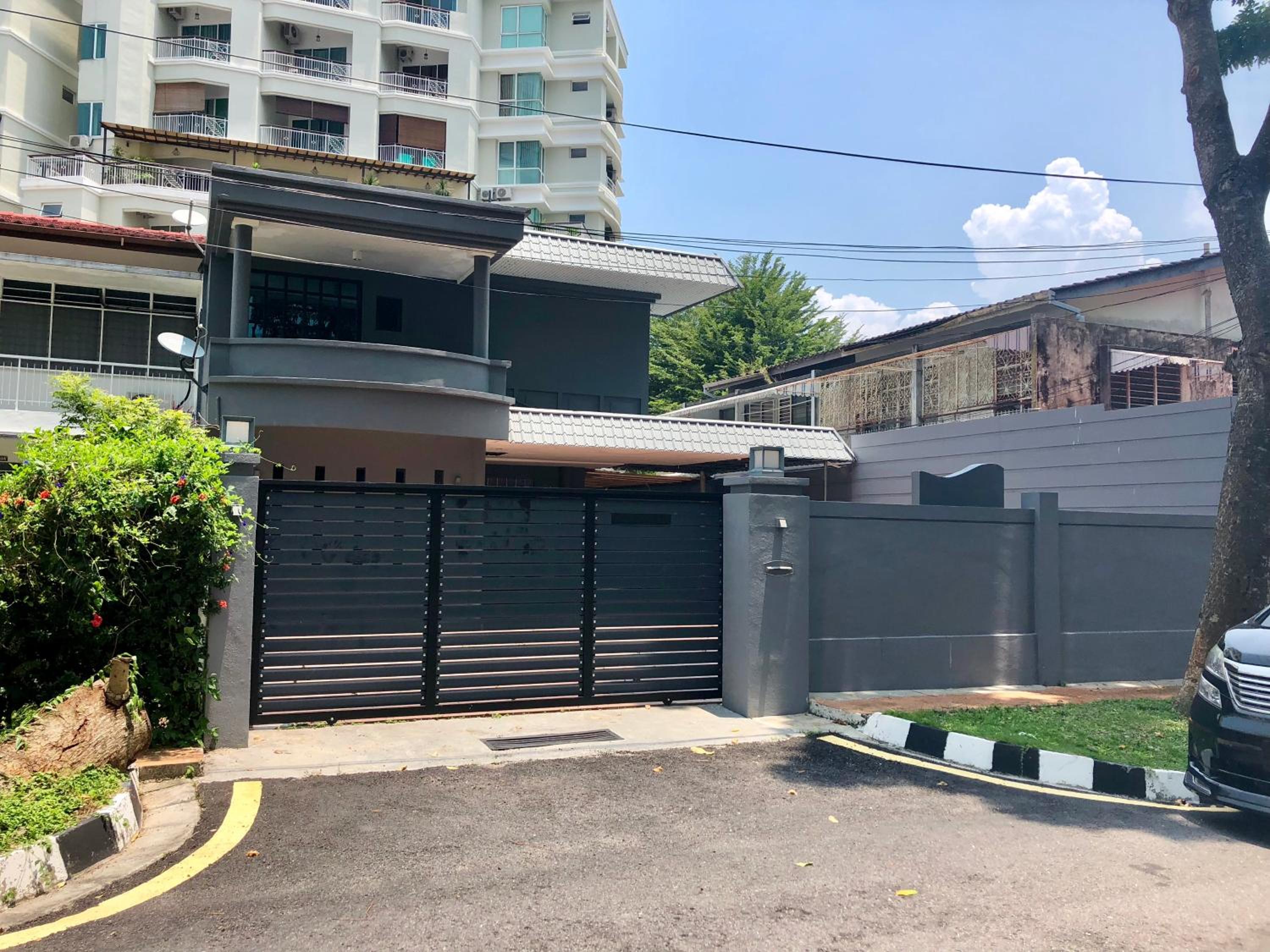 G Beach Front Villa photo 3