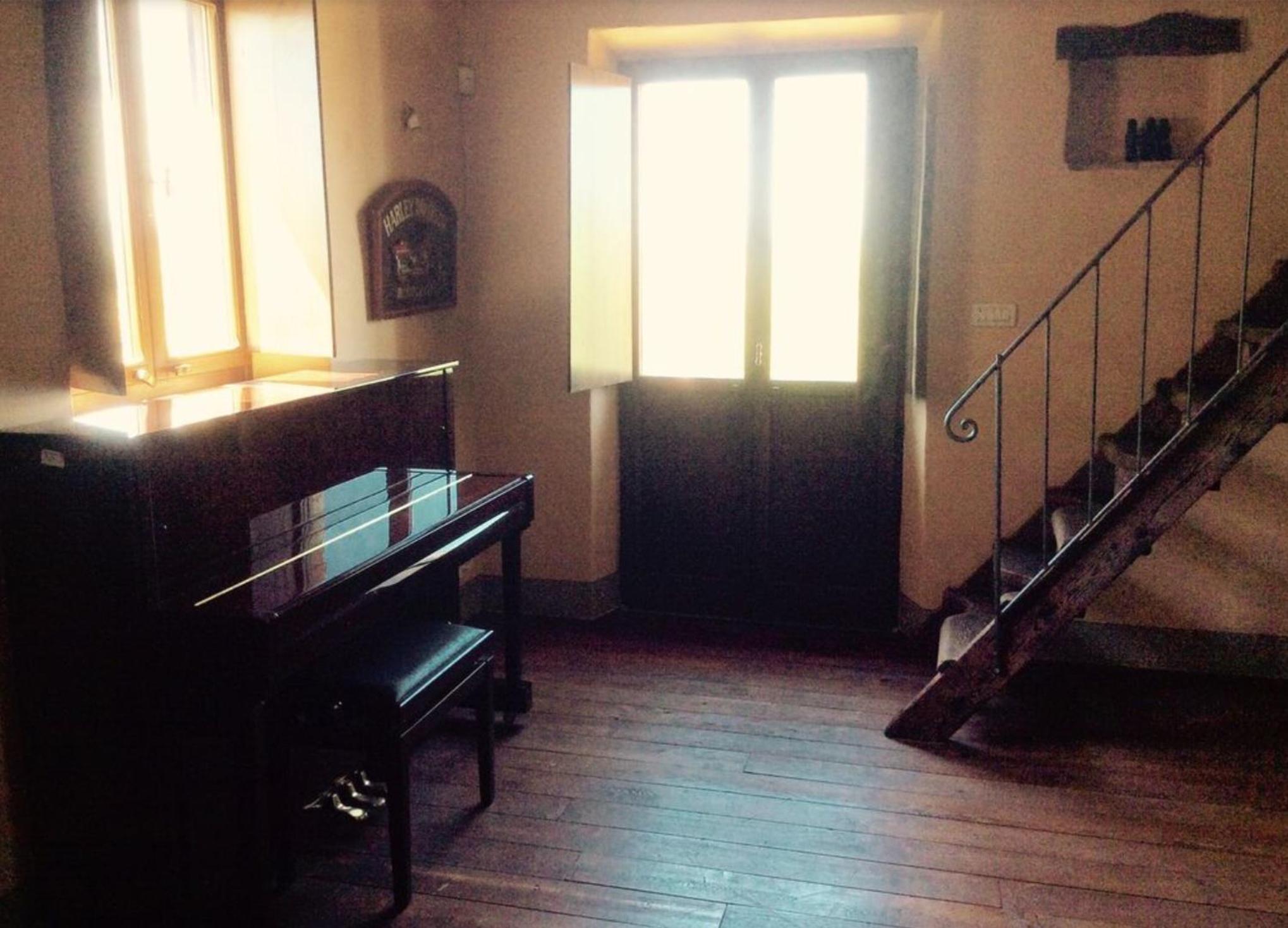Photo 47