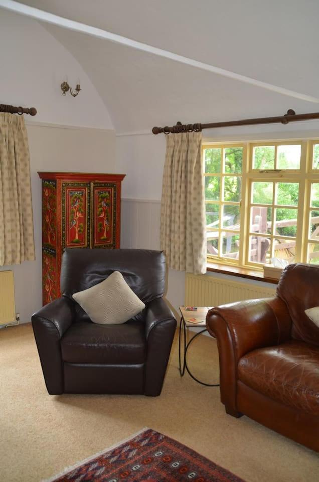 Bucket Lock Cottage view 5