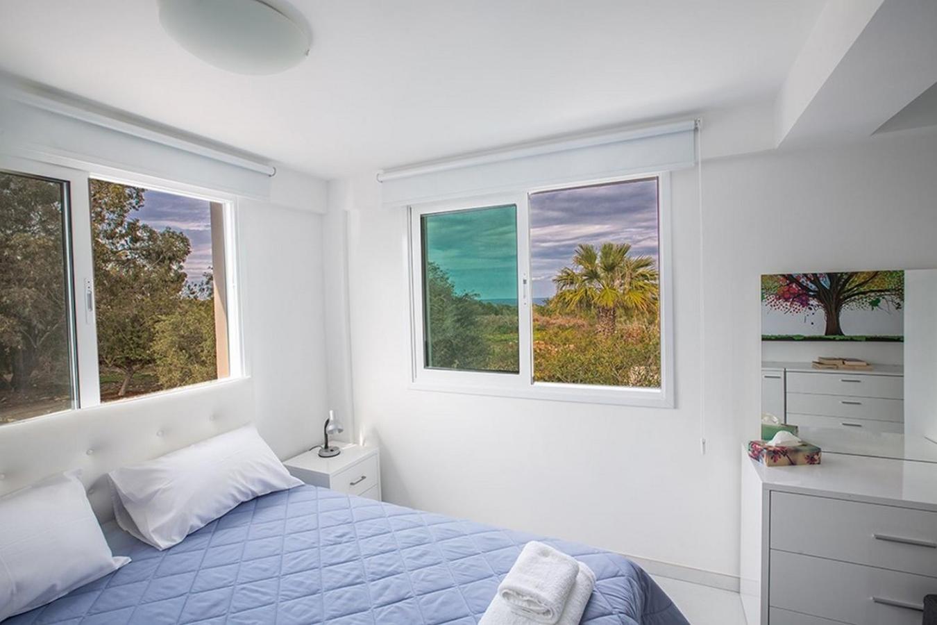Konnos Hight Villa view 5