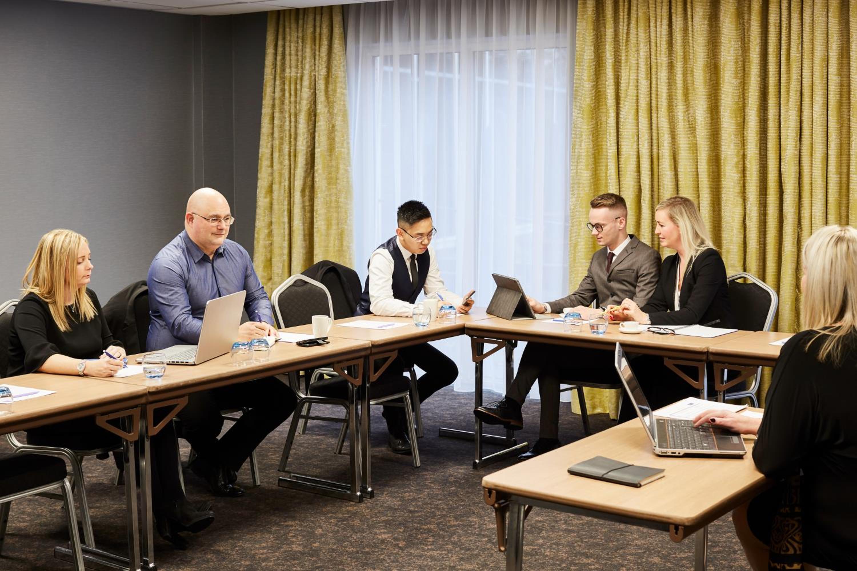 Wolverhampton Vacations - Novotel Wolverhampton City Centre - Property Image 69