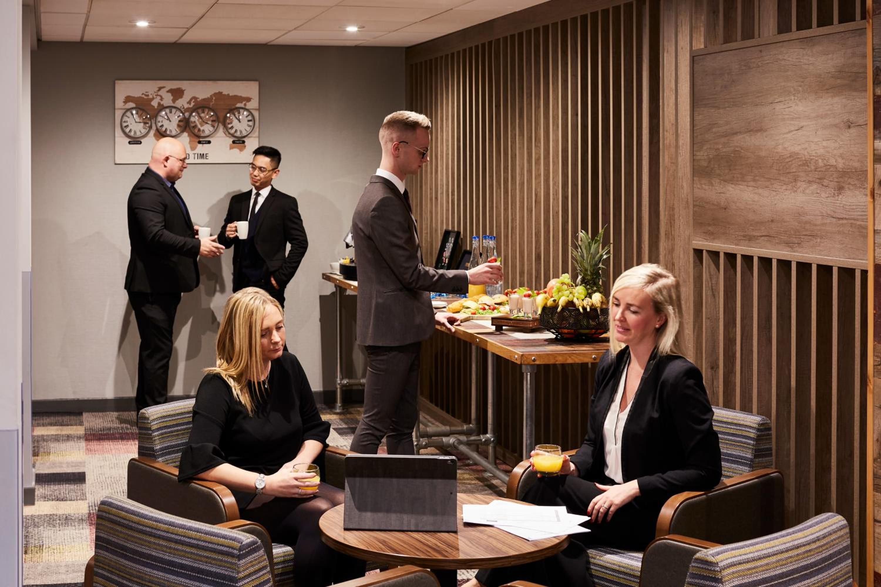 Wolverhampton Vacations - Novotel Wolverhampton City Centre - Property Image 39