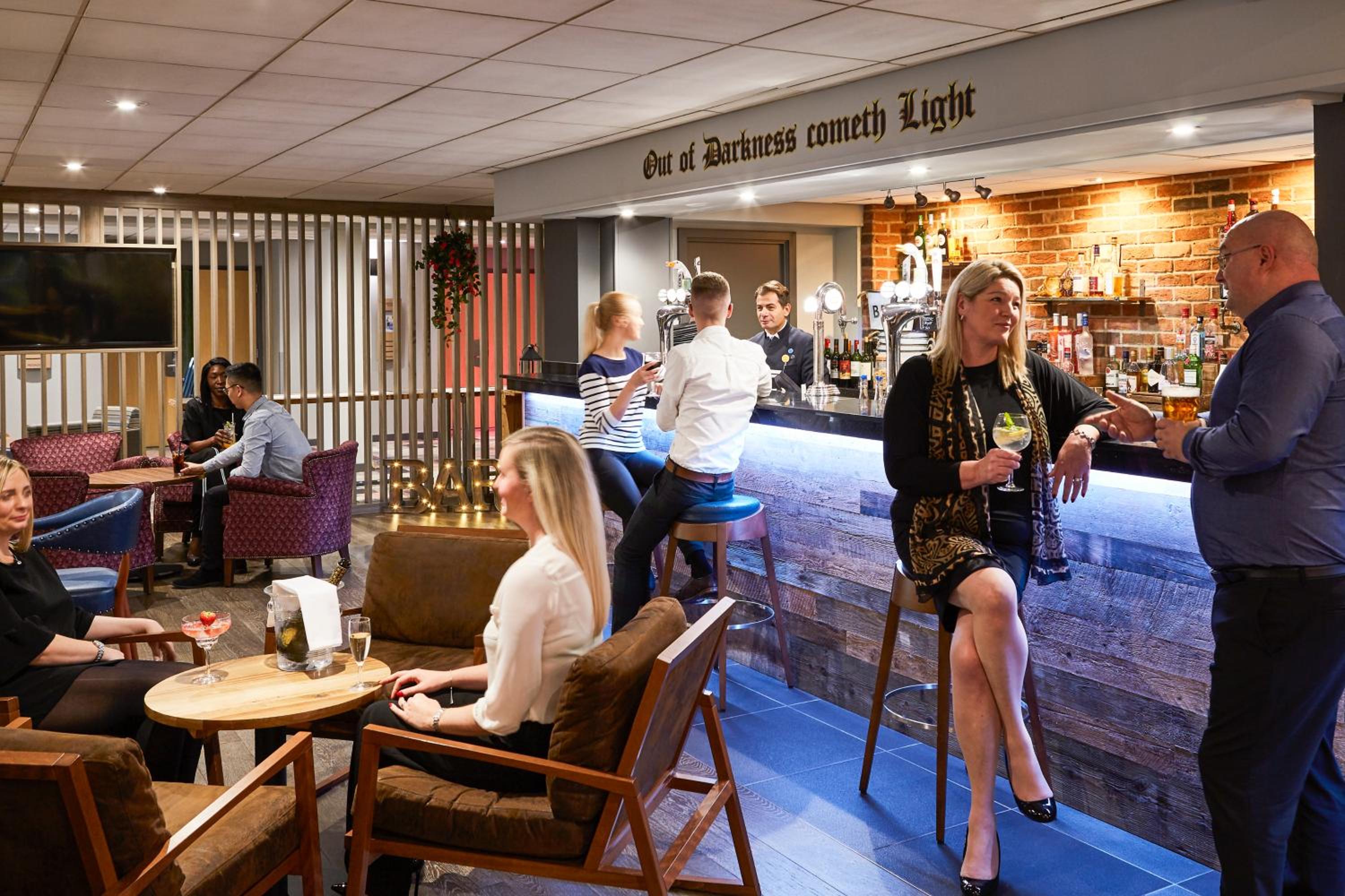Wolverhampton Vacations - Novotel Wolverhampton City Centre - Property Image 45