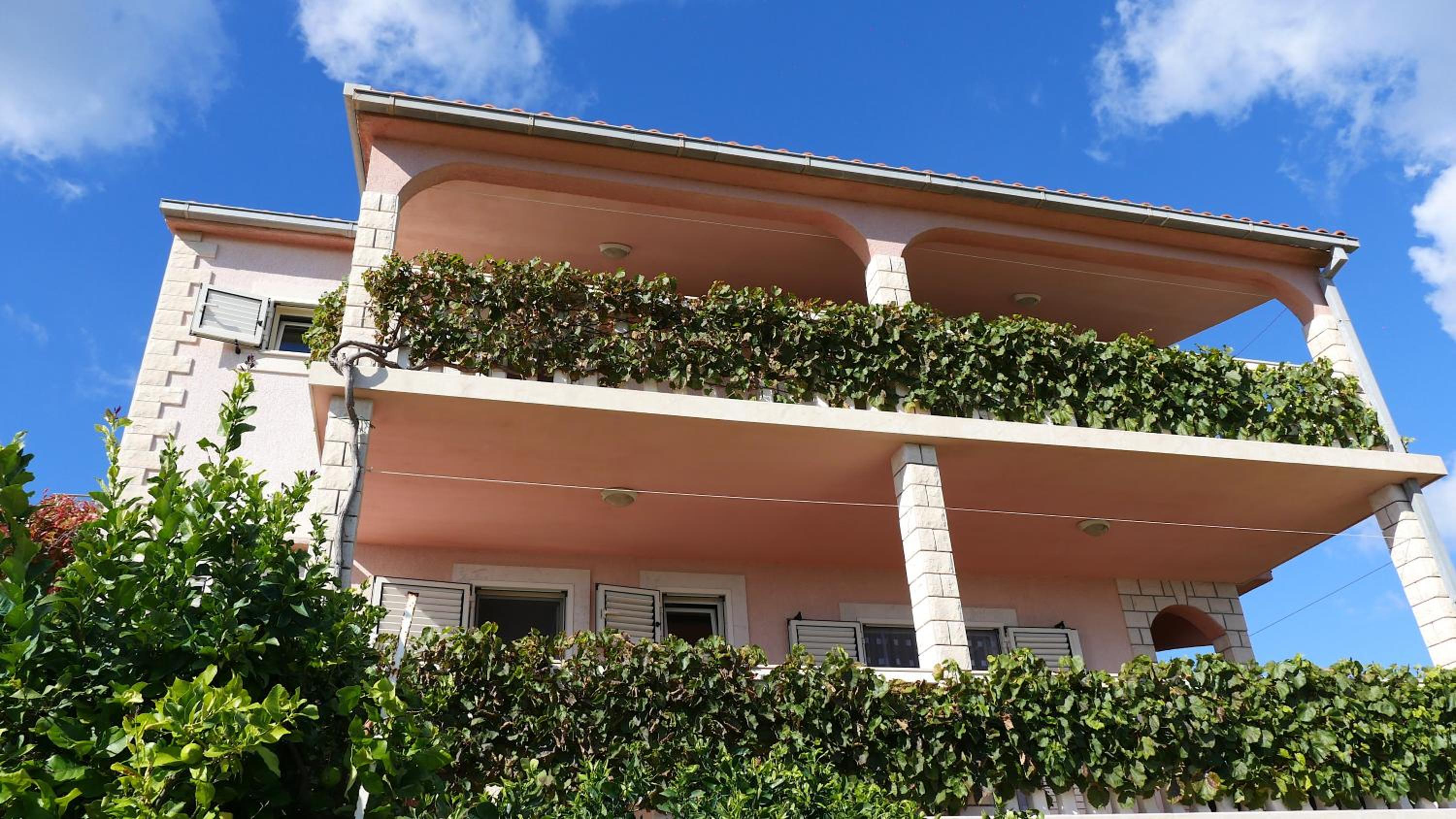 Apartmani Mirela & Feri view 3