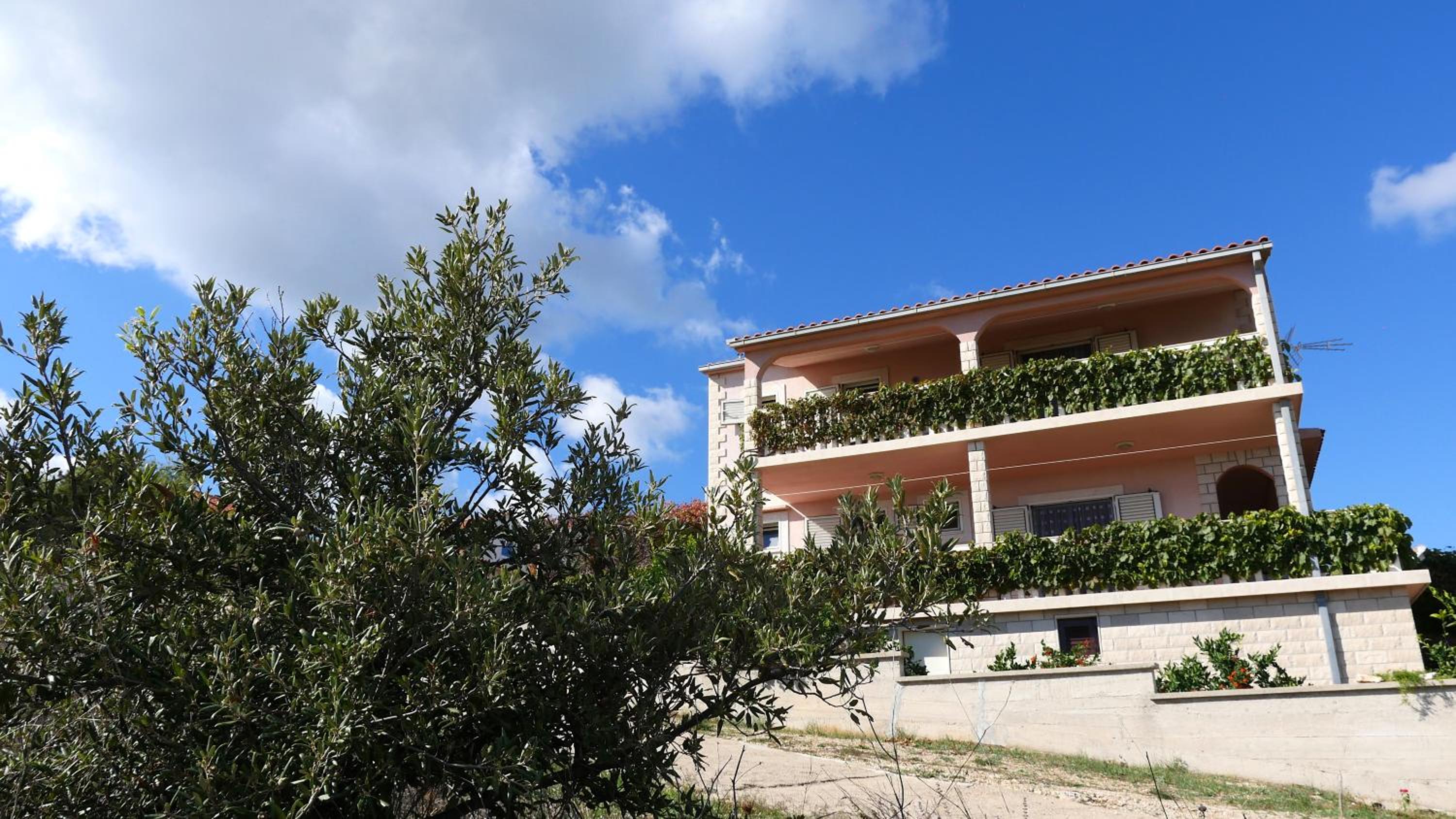 Apartmani Mirela & Feri view 2