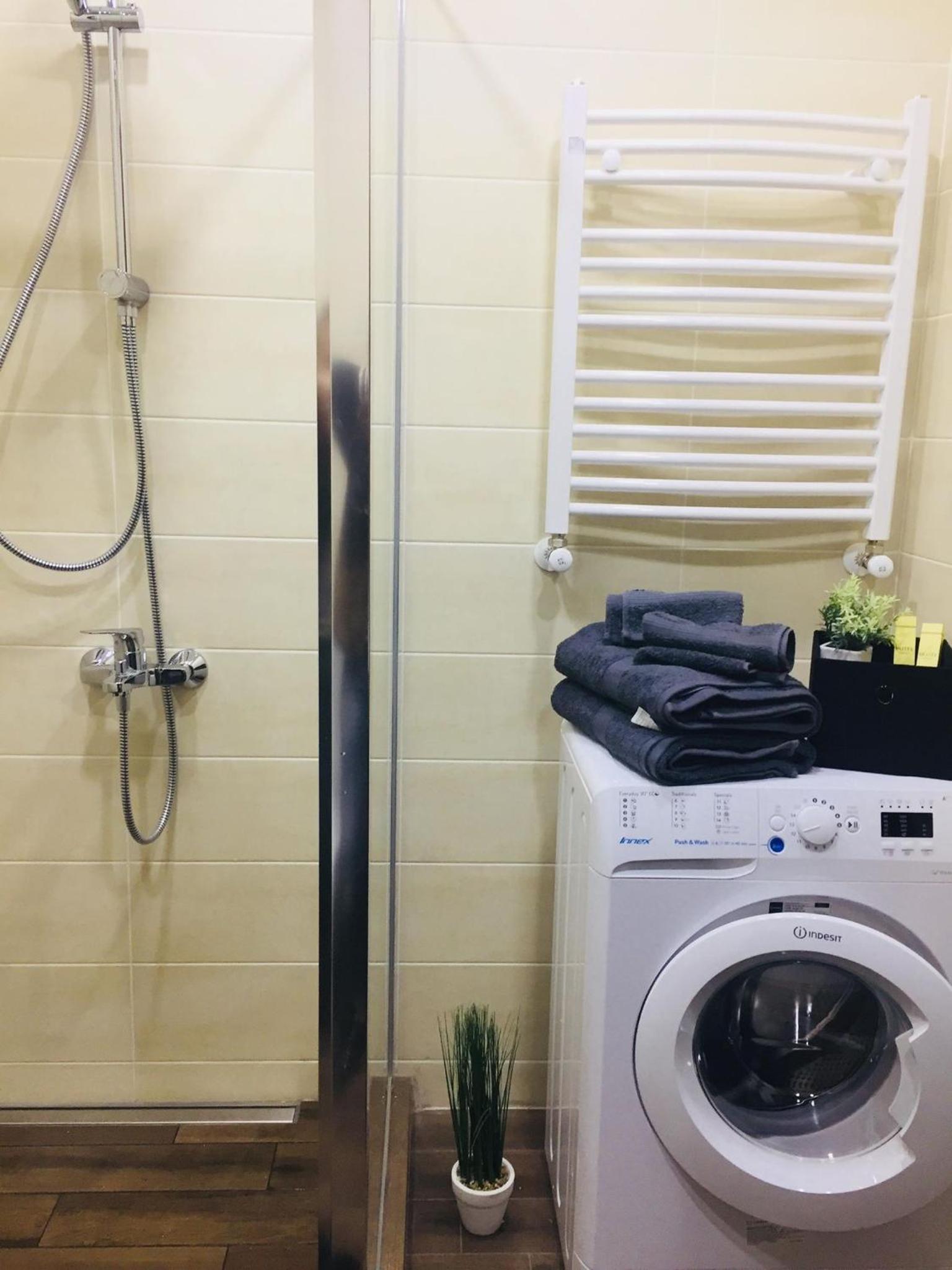 Photo 33