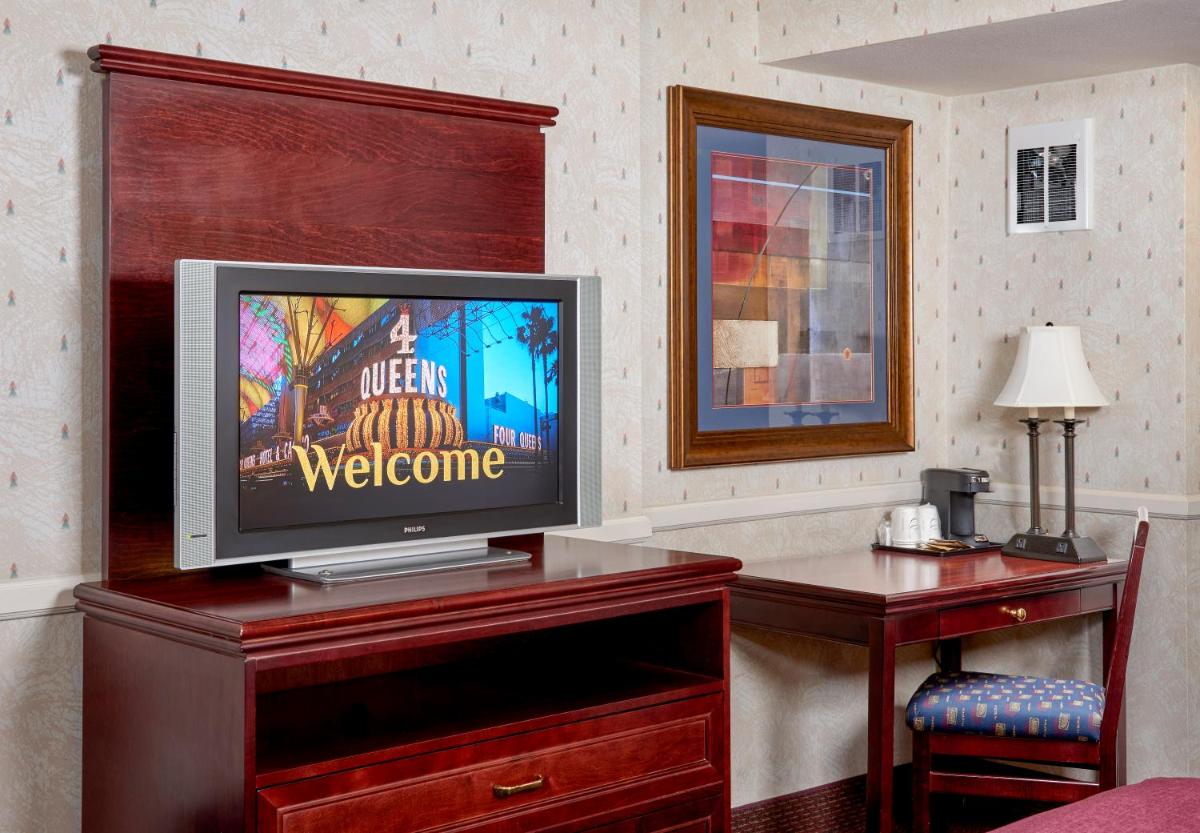 Four Queens Hotel and Casino 19