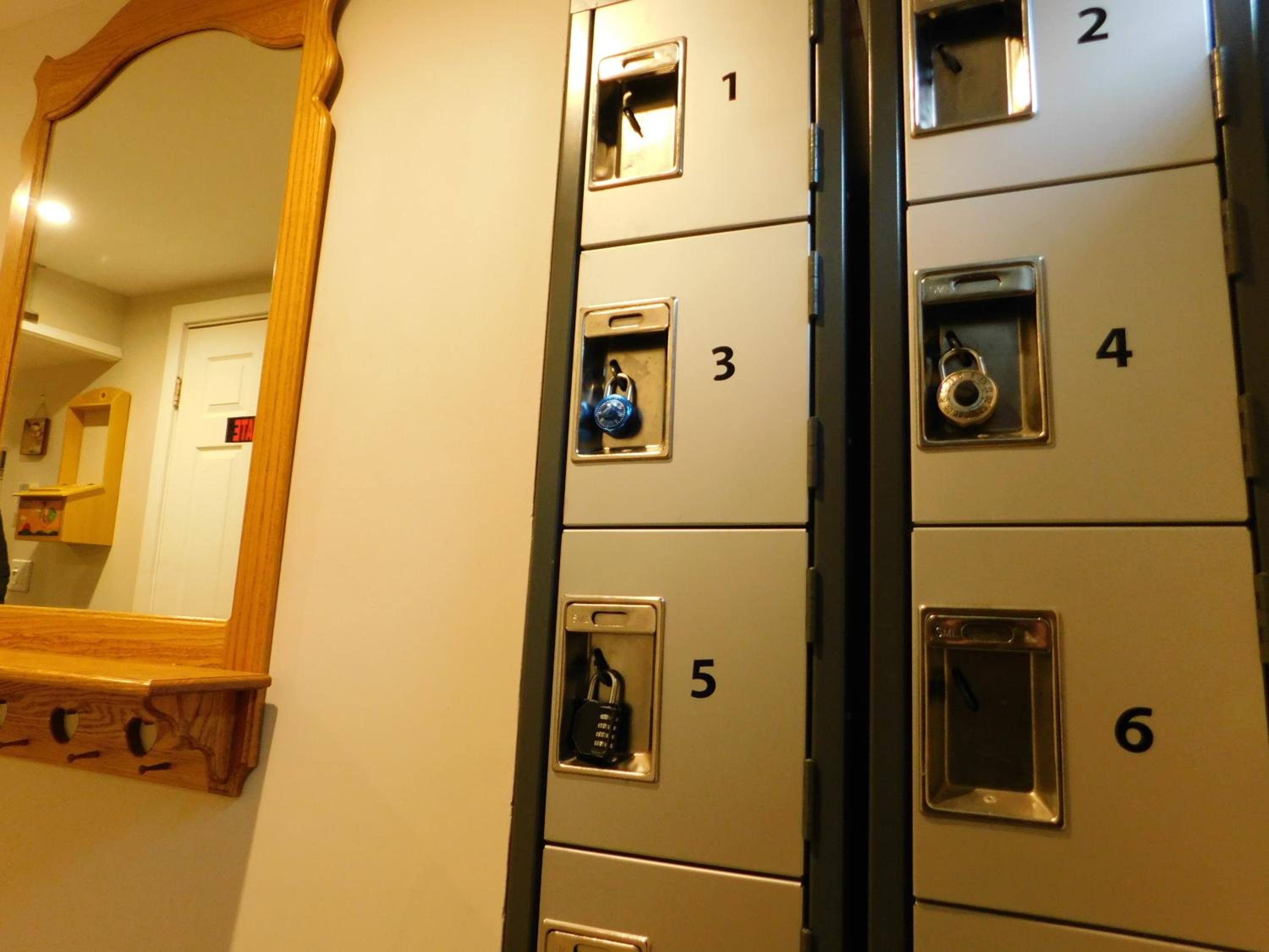 Photo 10