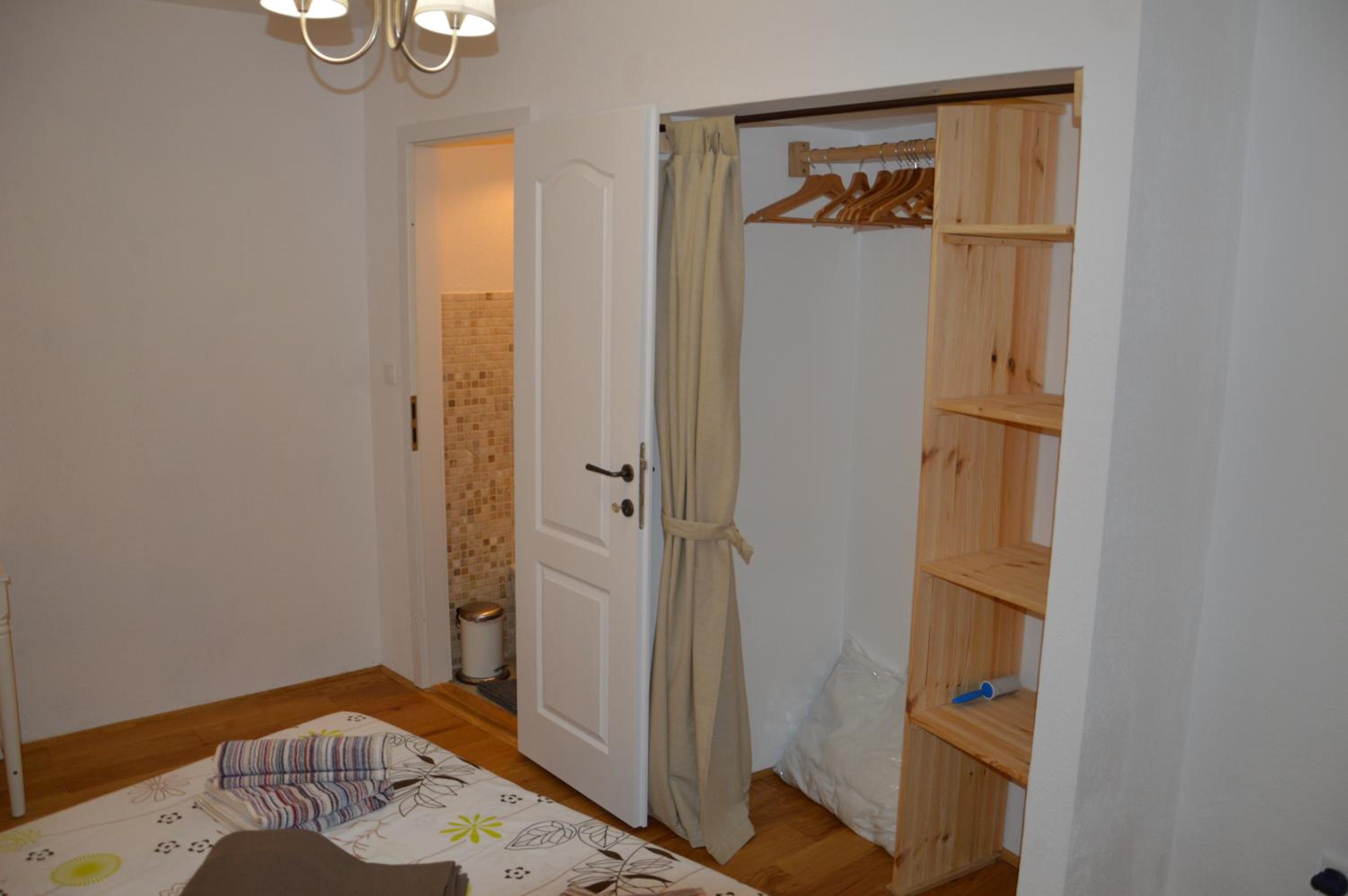 Photo 43
