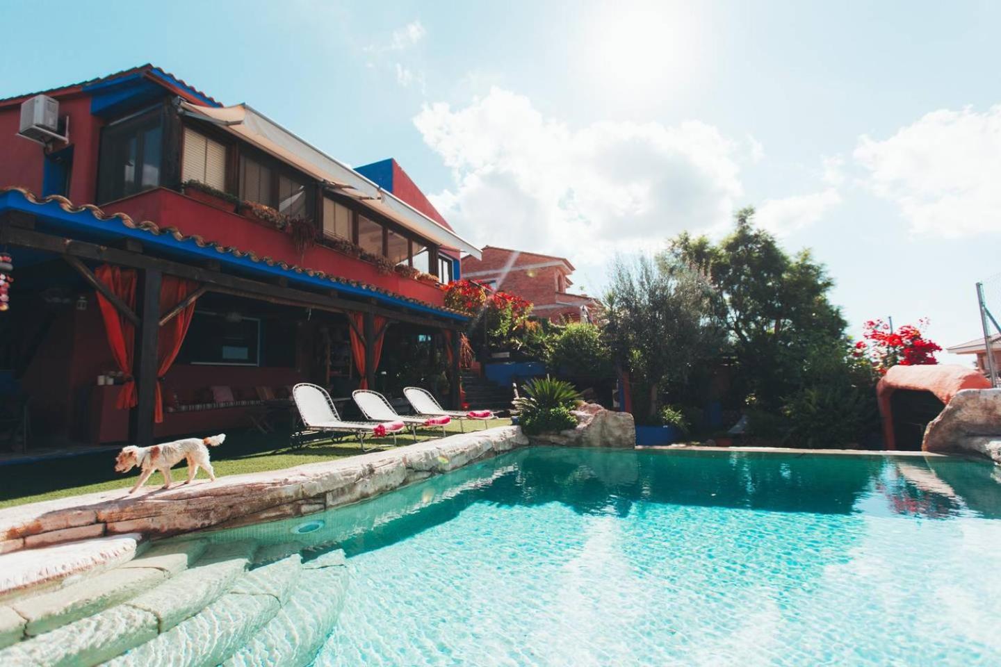 Entre Olivos: Very Charming Villa 18 SLEEPERS photo 2