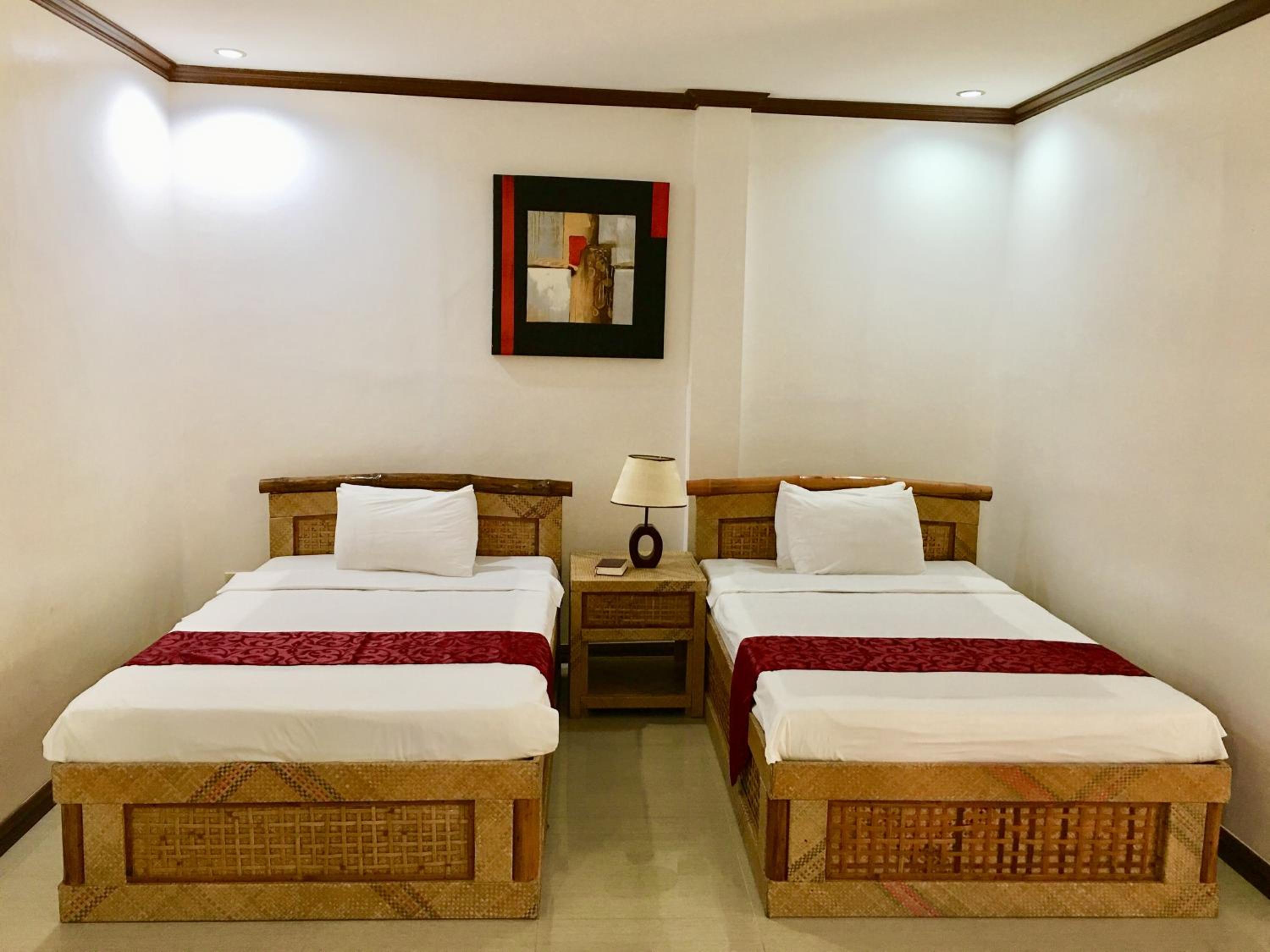 Anda White Beach Resort