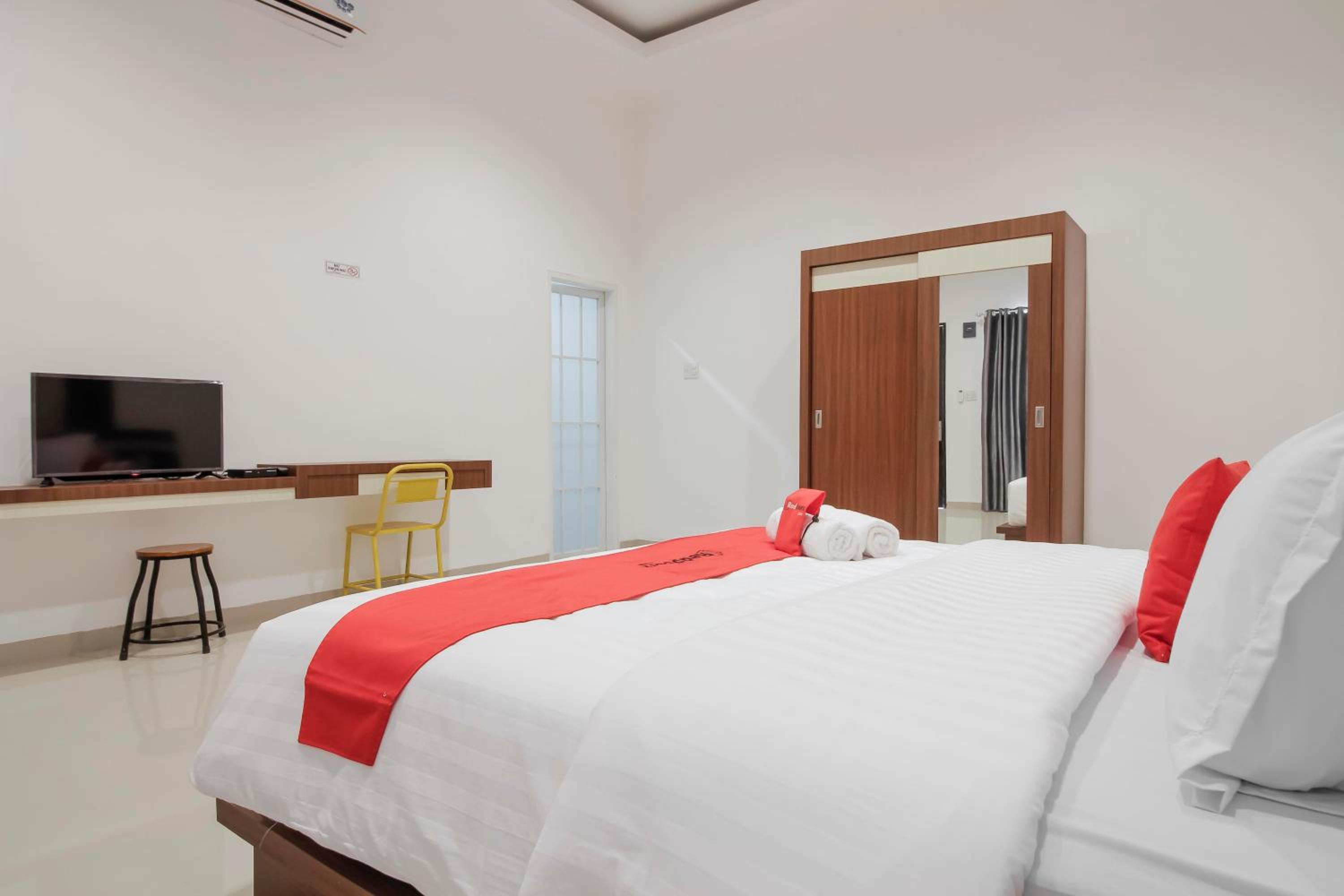 RedDoorz Premium @ Setiabudi Medan, Sunggal - 16
