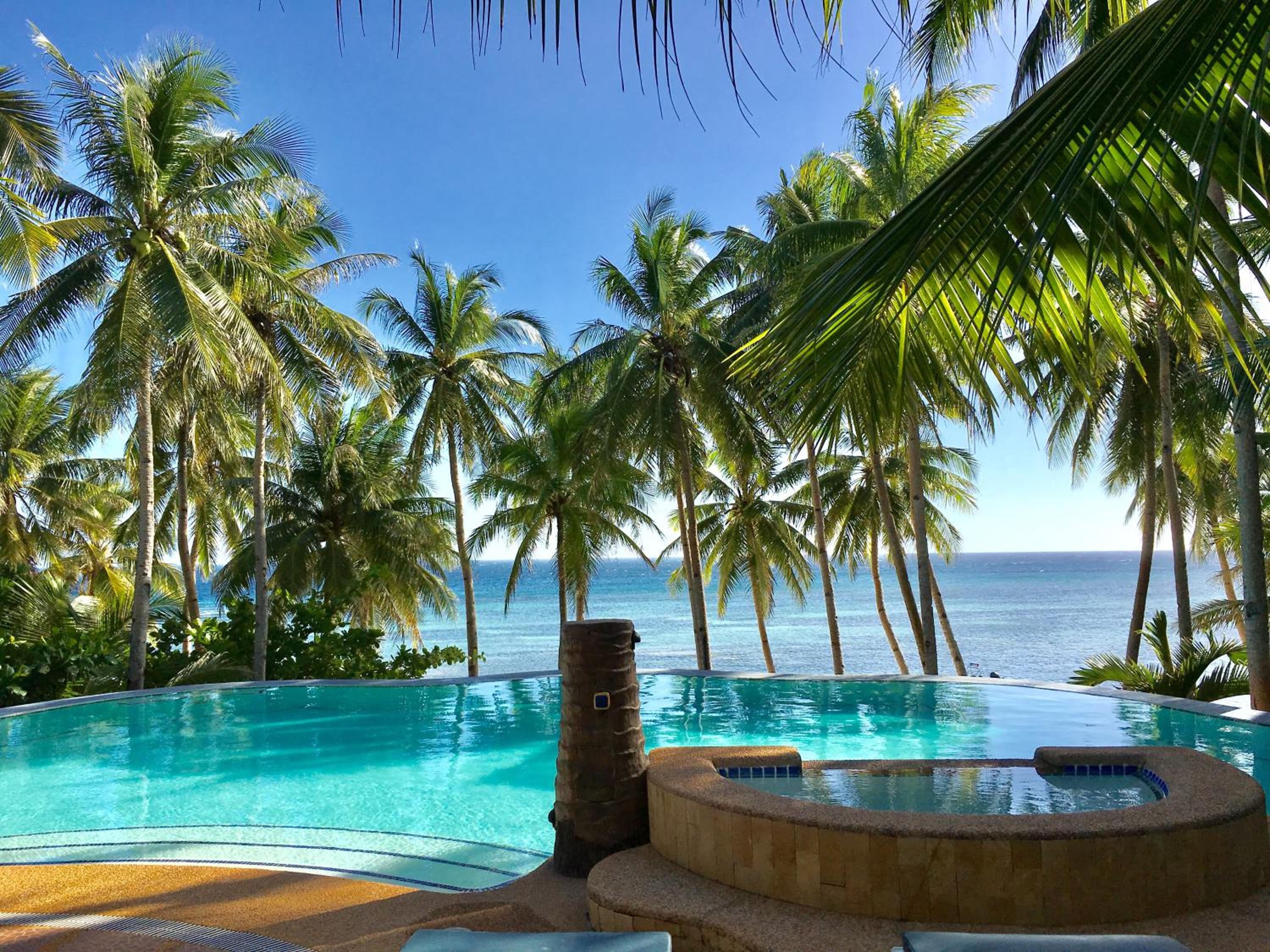 Anda White Beach Resort