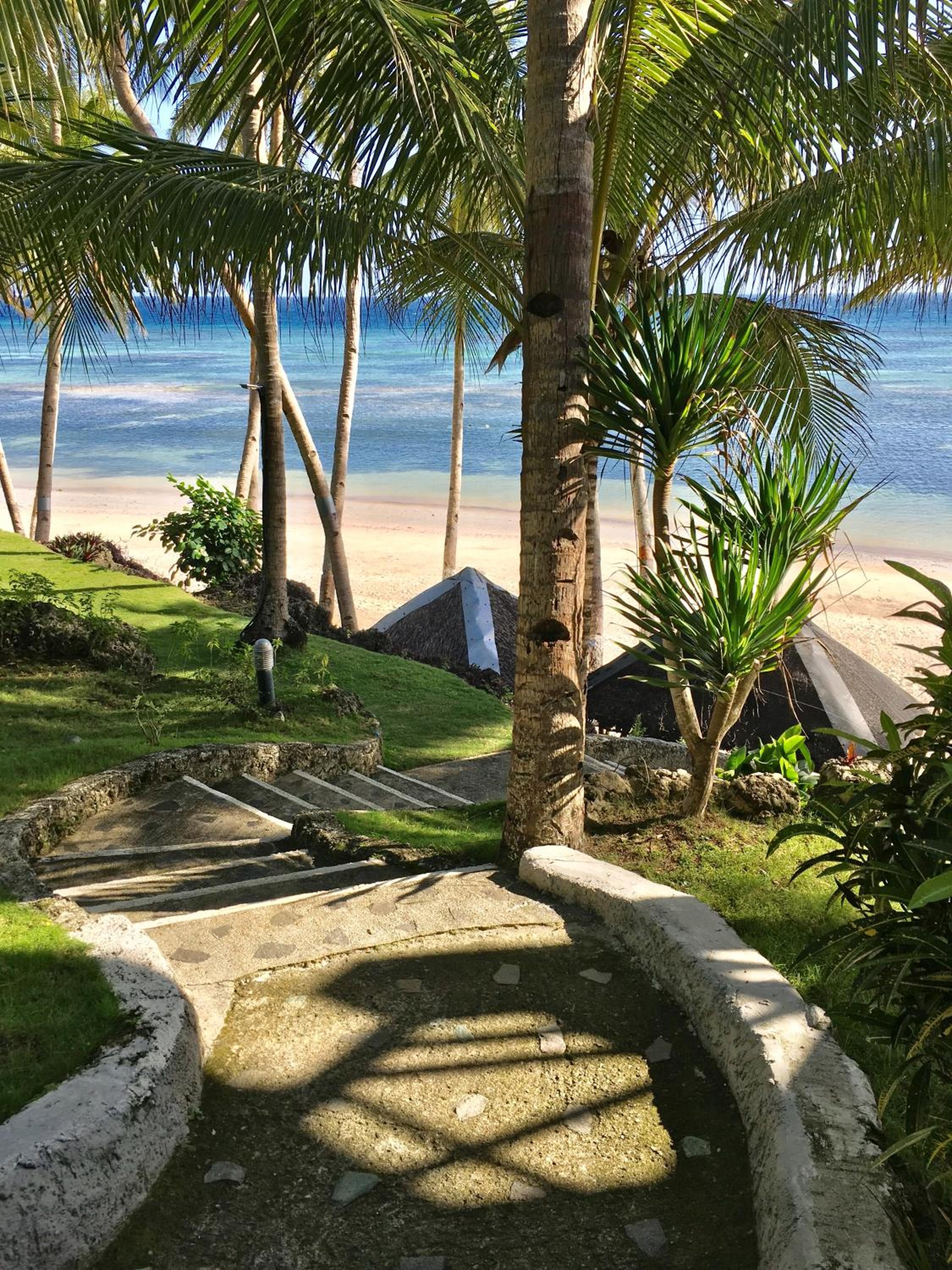 Anda White Beach Resort