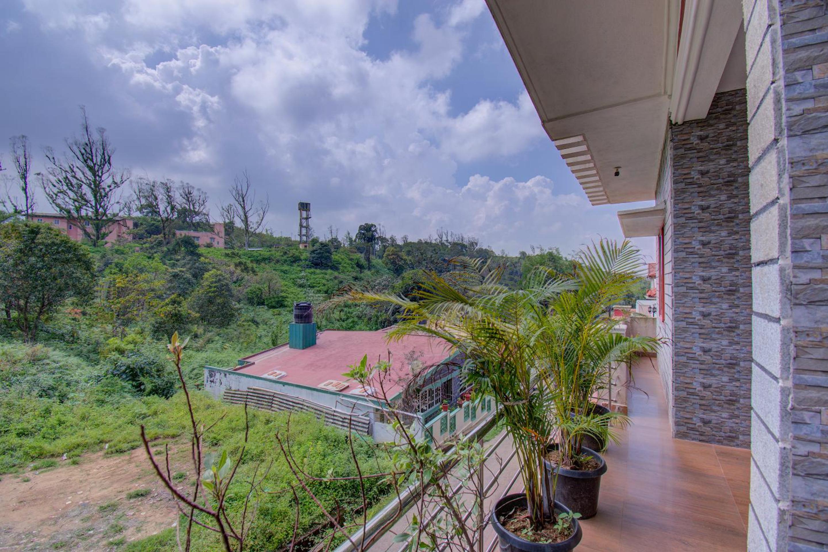 Holidayincoorg Cozy Nest view 2