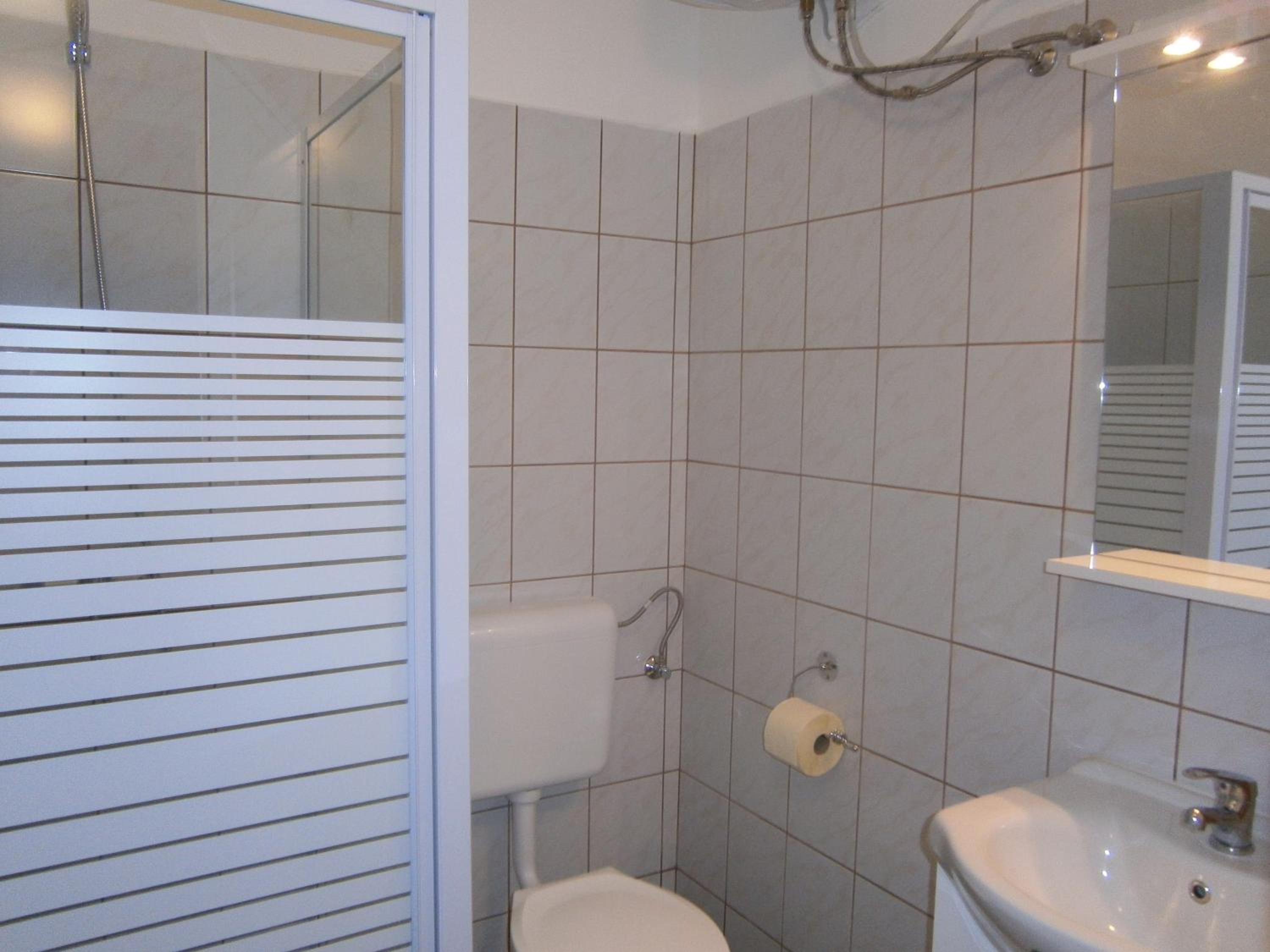 Photo 32