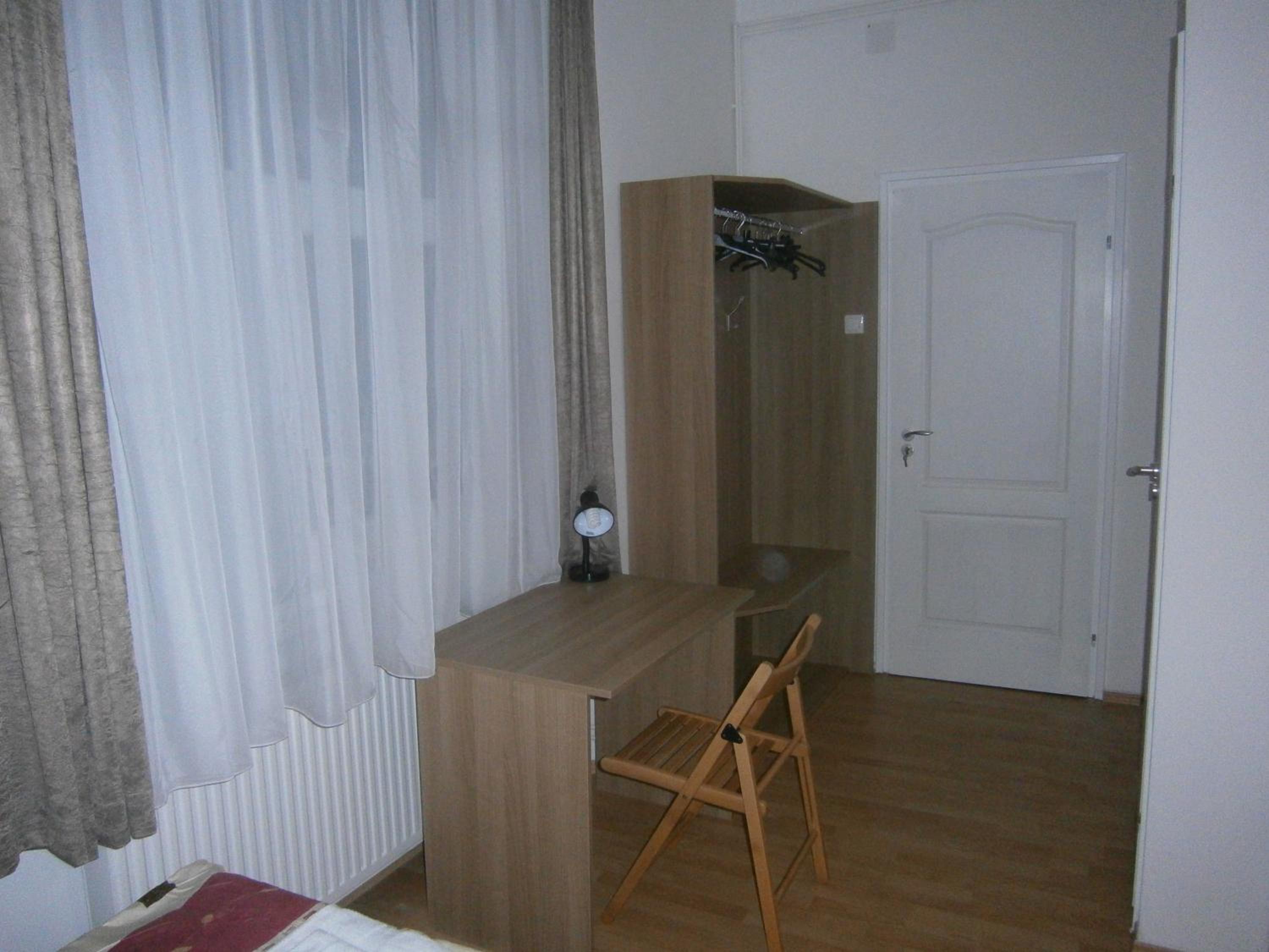 Photo 42