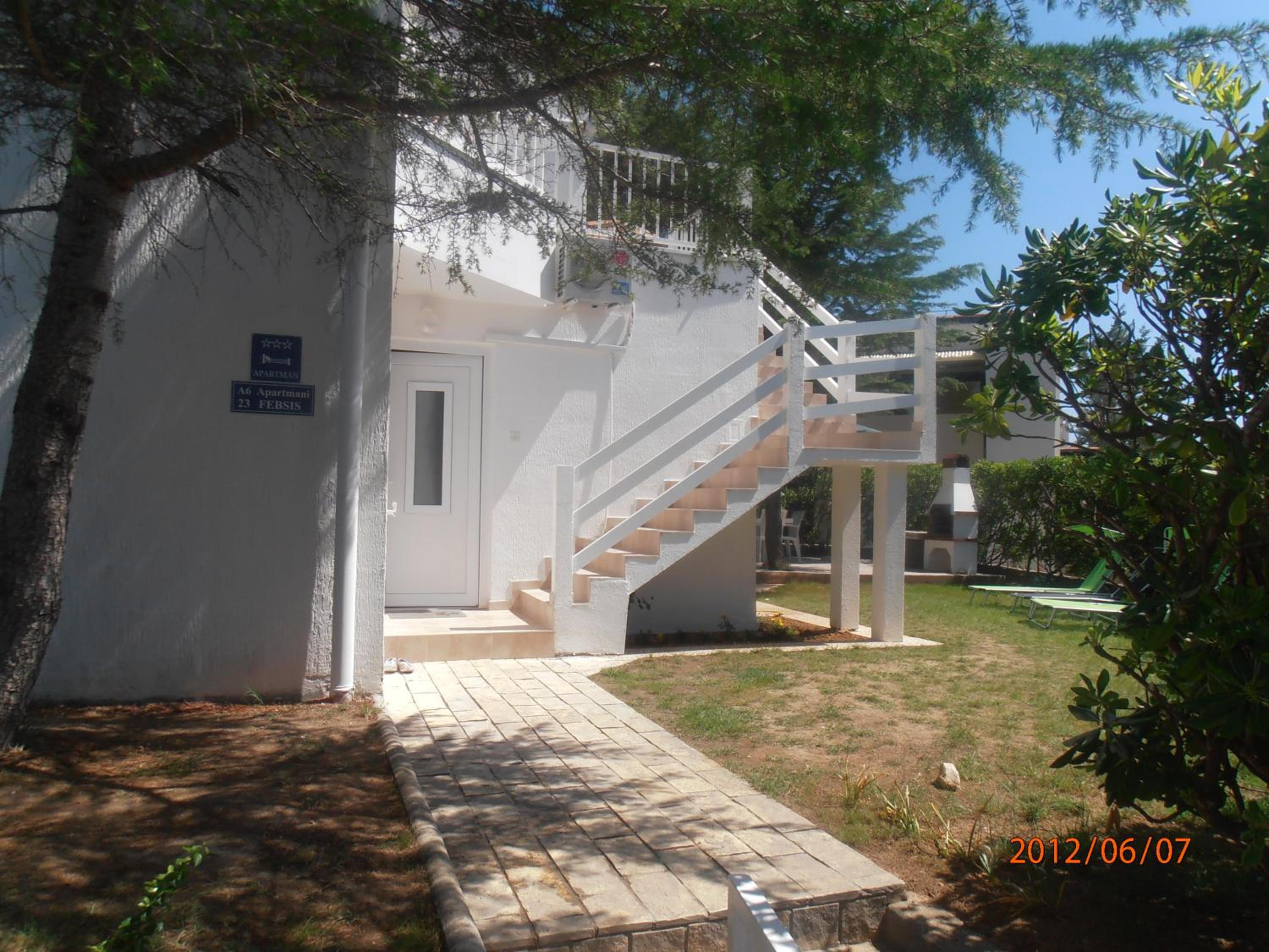 Apartments Febsis