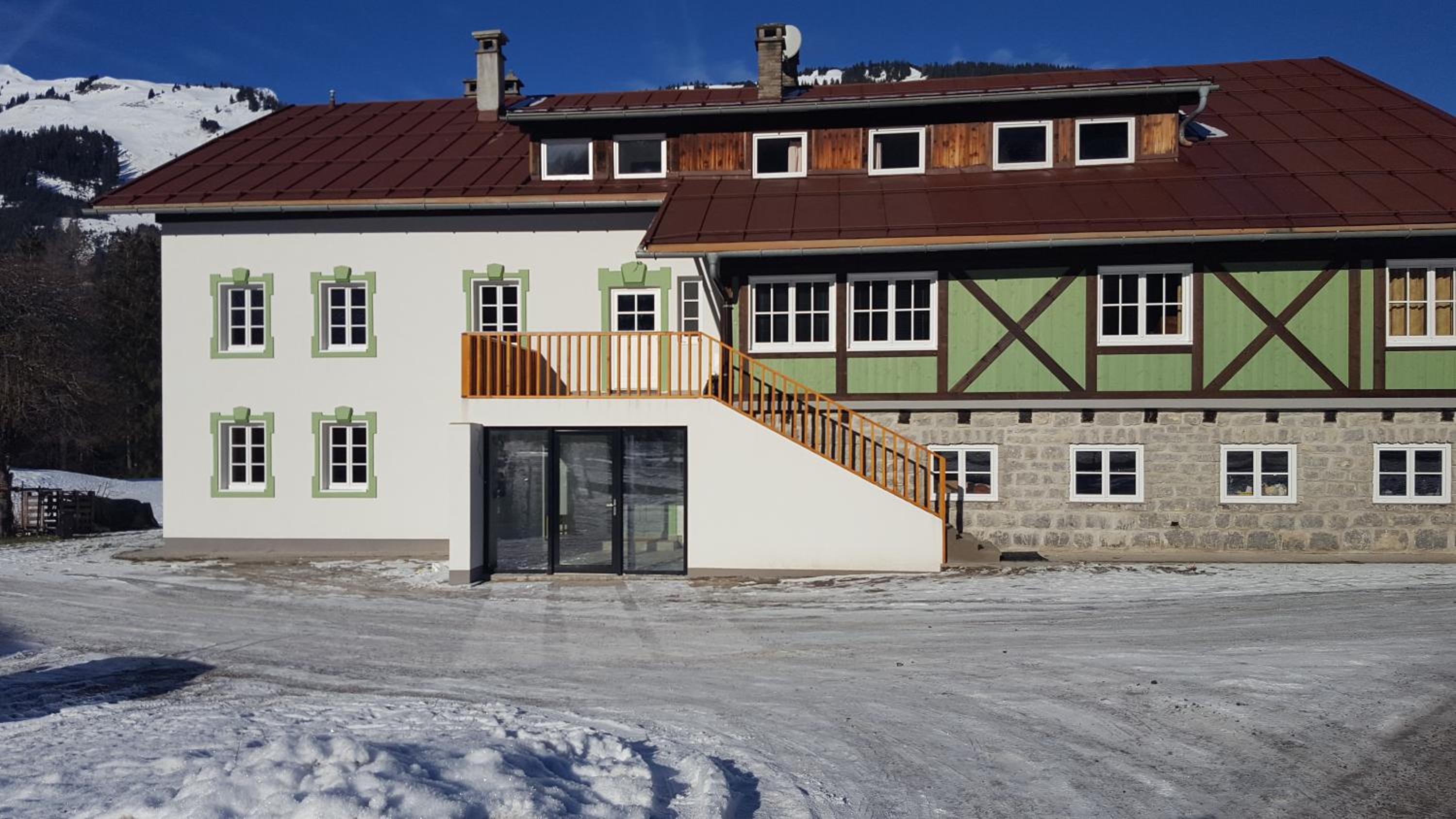 De Nussi's Chalet 1