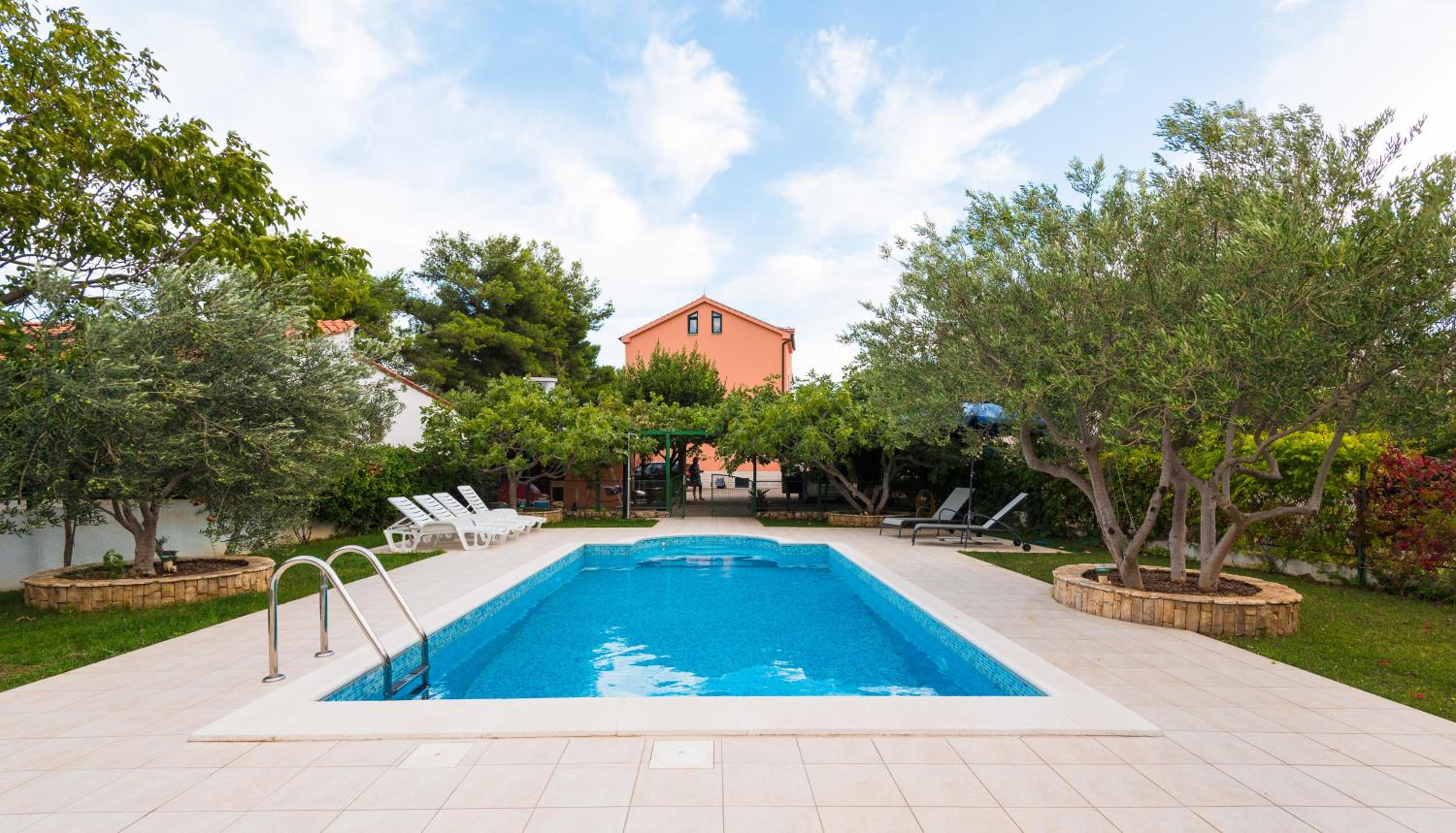 Villa Croatica Apartments view 2