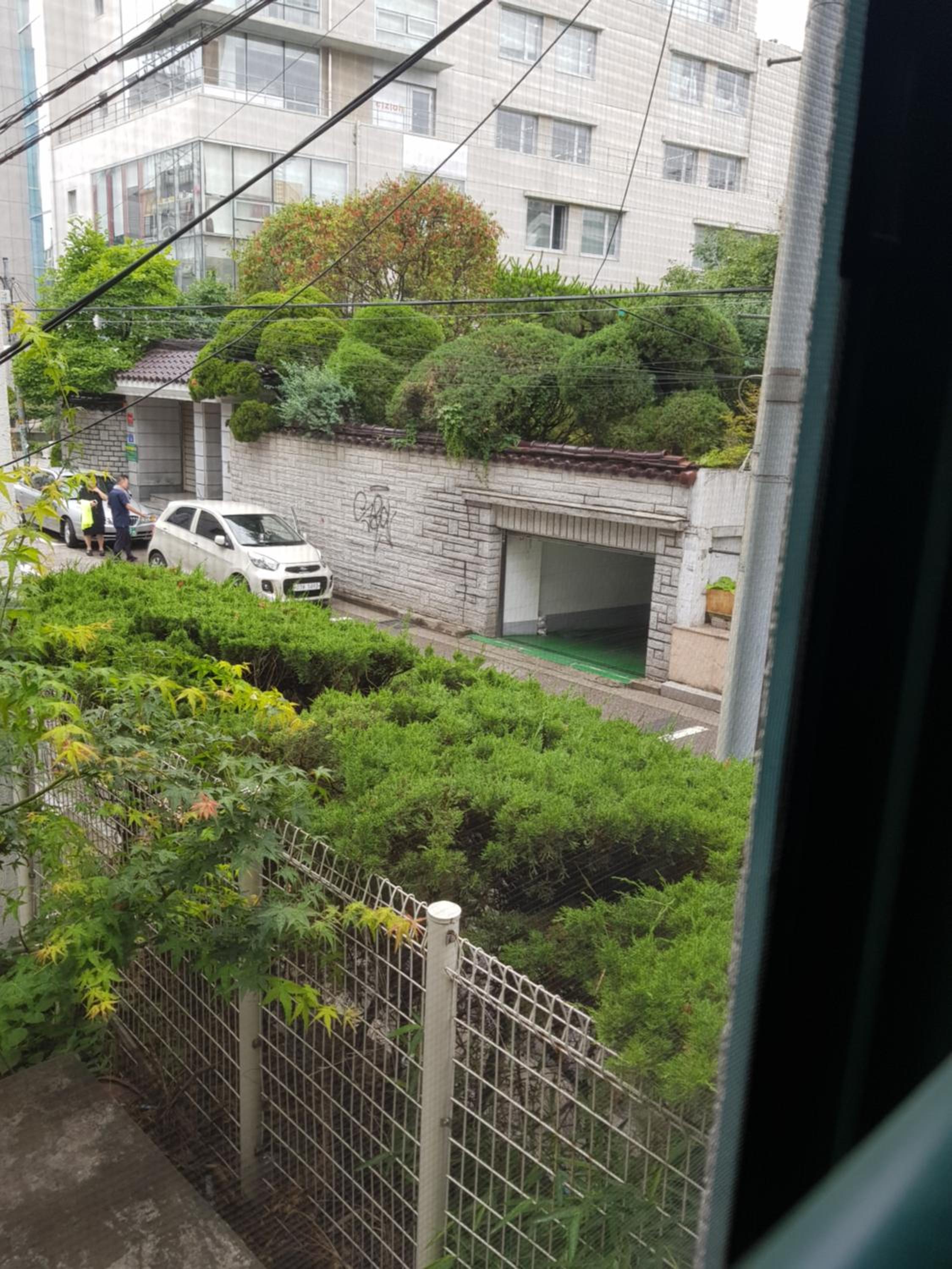 Take 1 Guesthouse Hongdae view 5