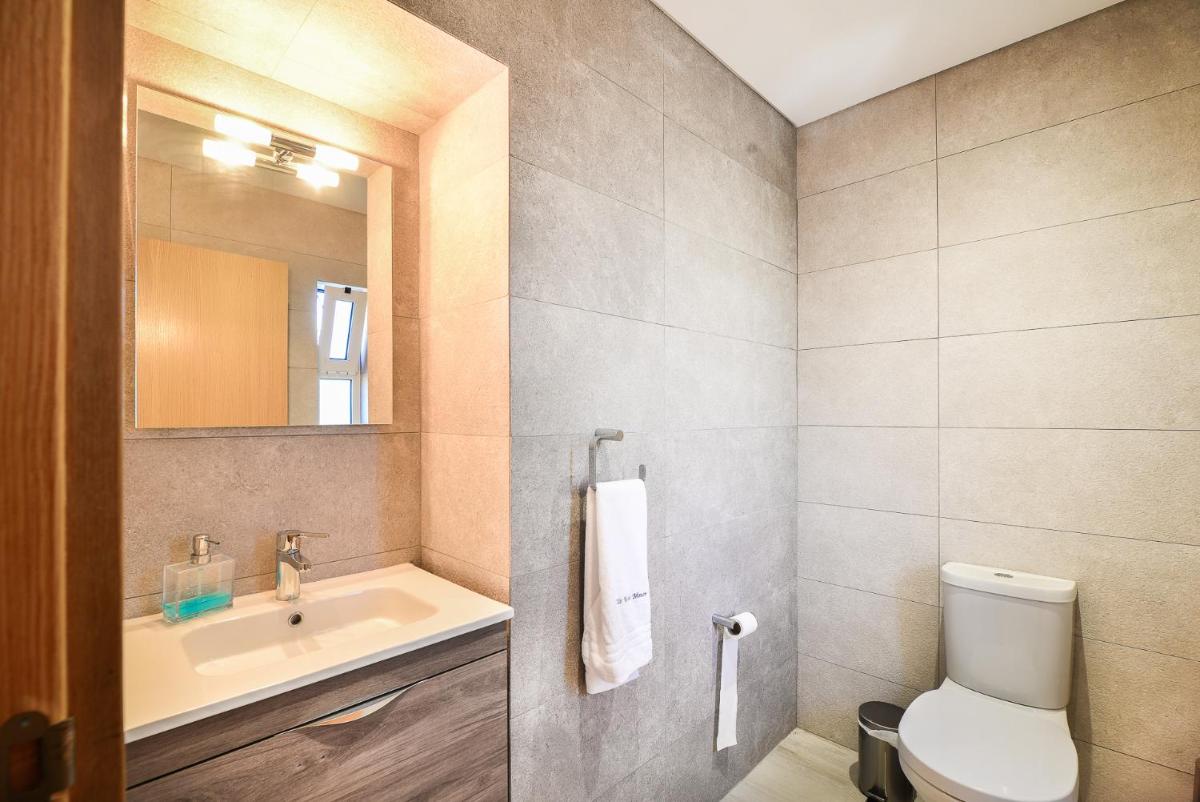Photo 51