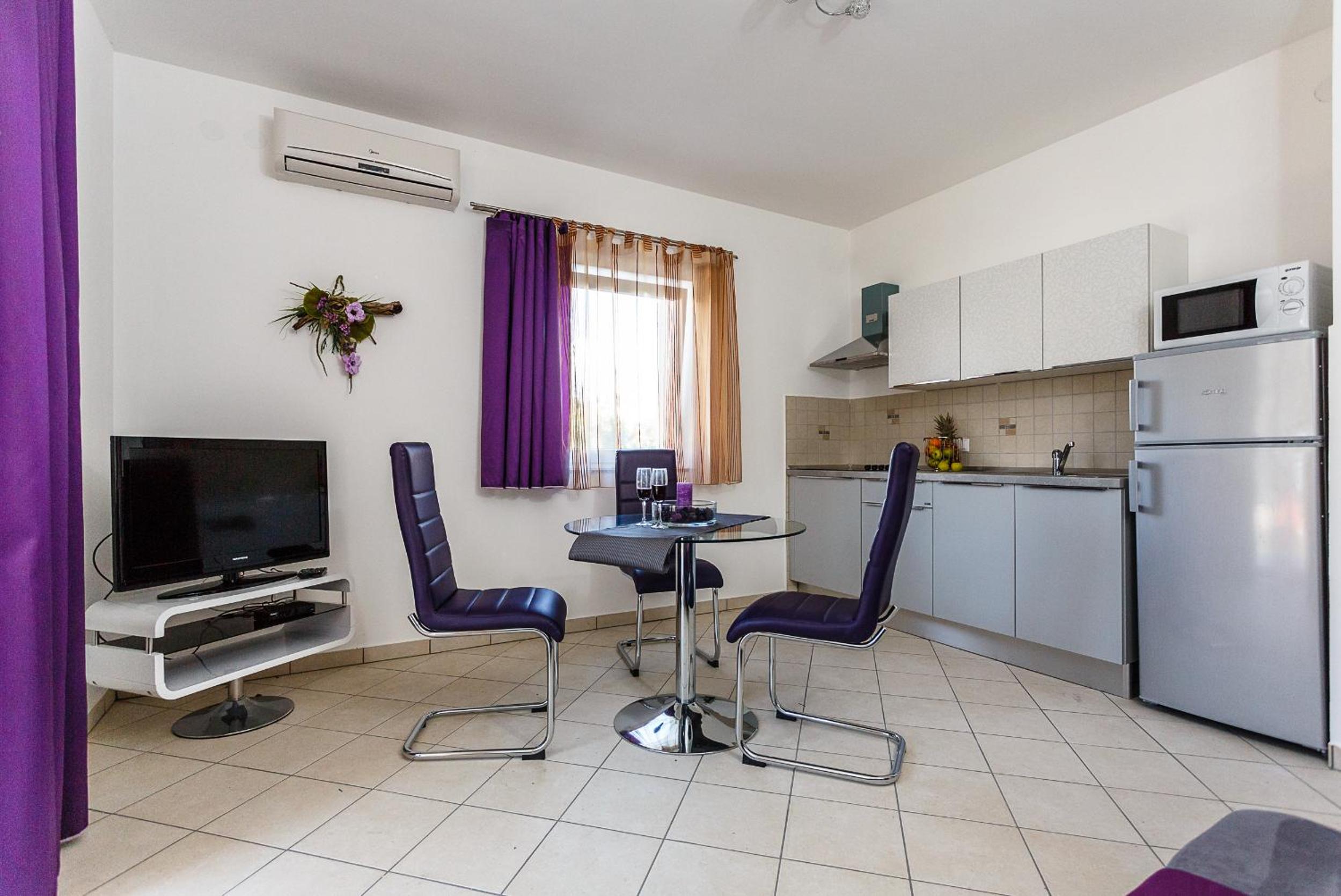 Mare & Mons Seafront Apartments
