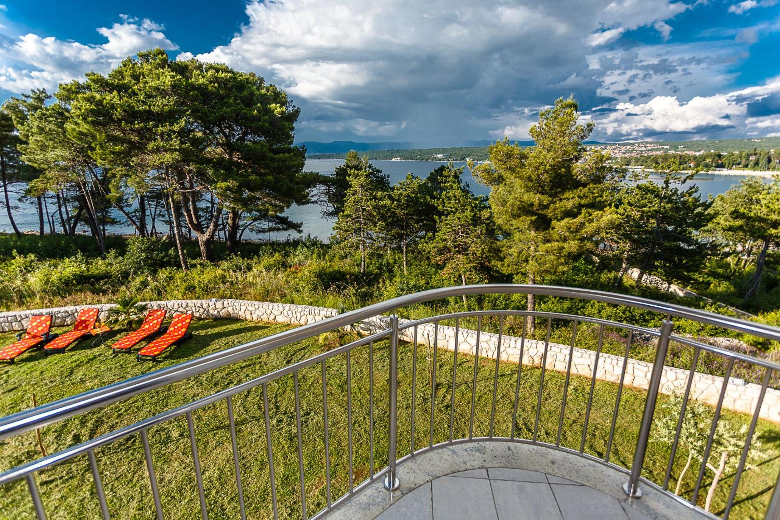 Mare & Mons Seafront Apartments