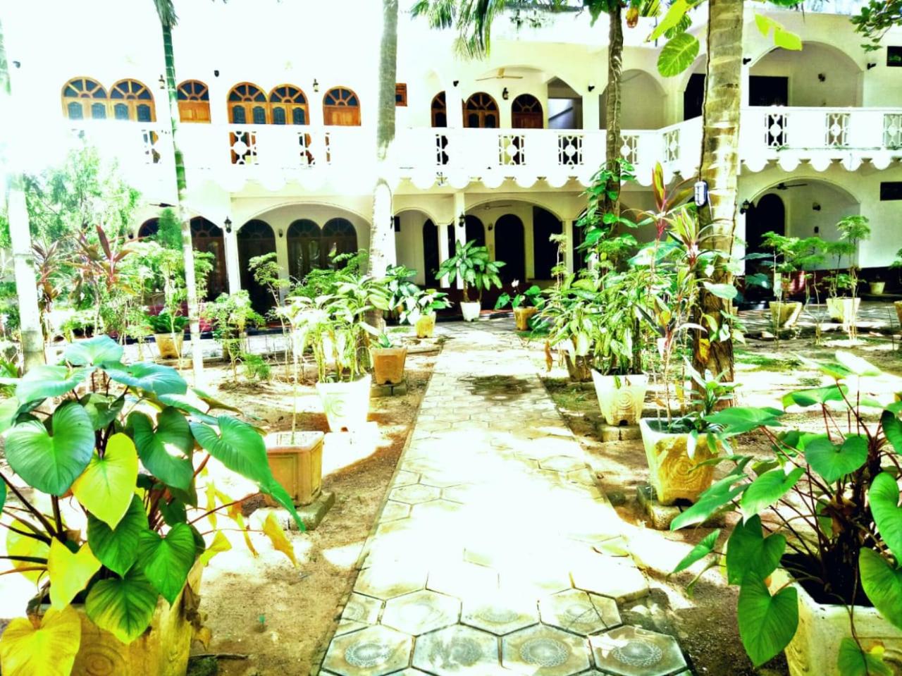 Palm Beach Resort by Yosha Guest