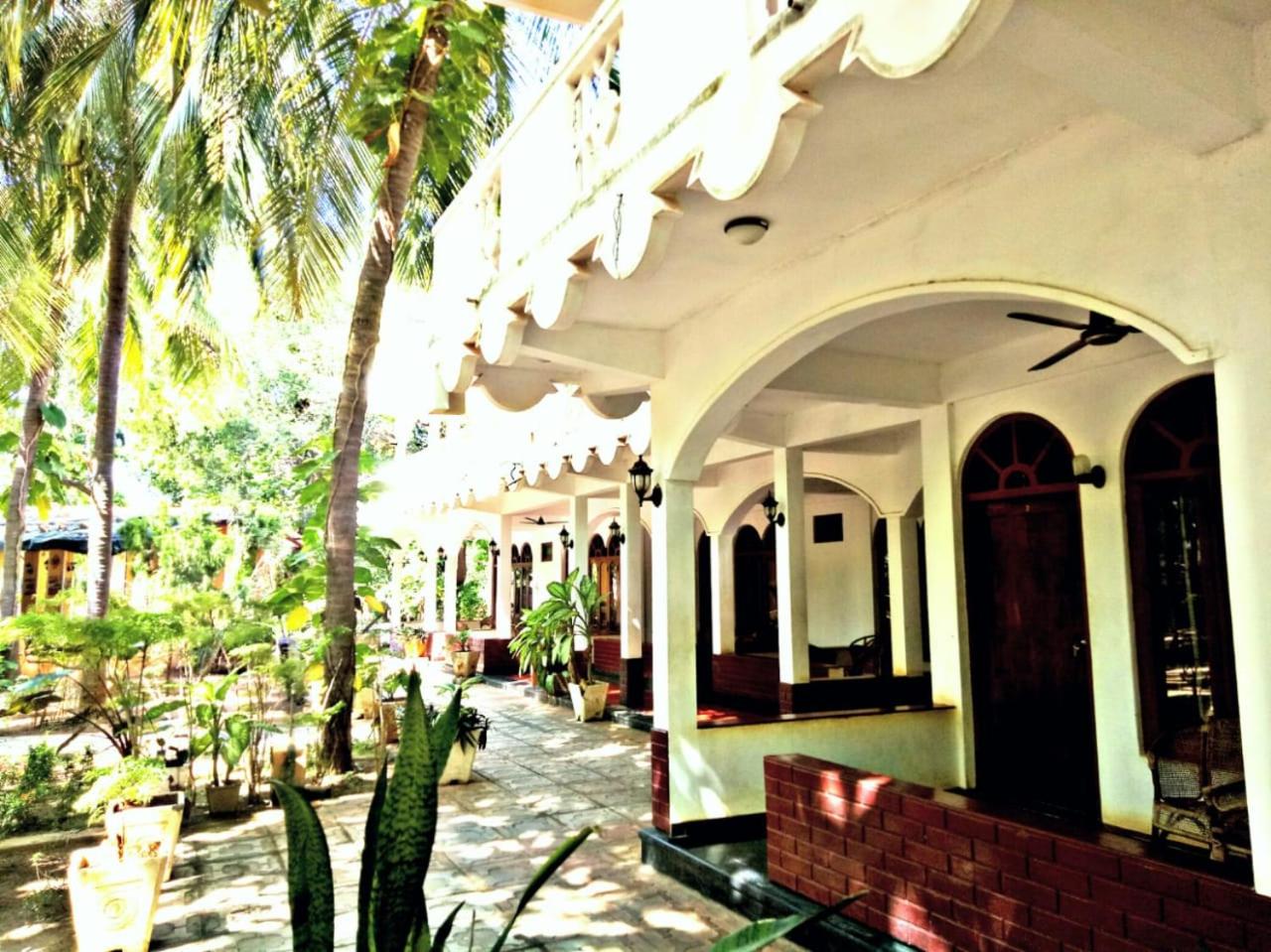 Palm Beach Resort by Yosha Guest