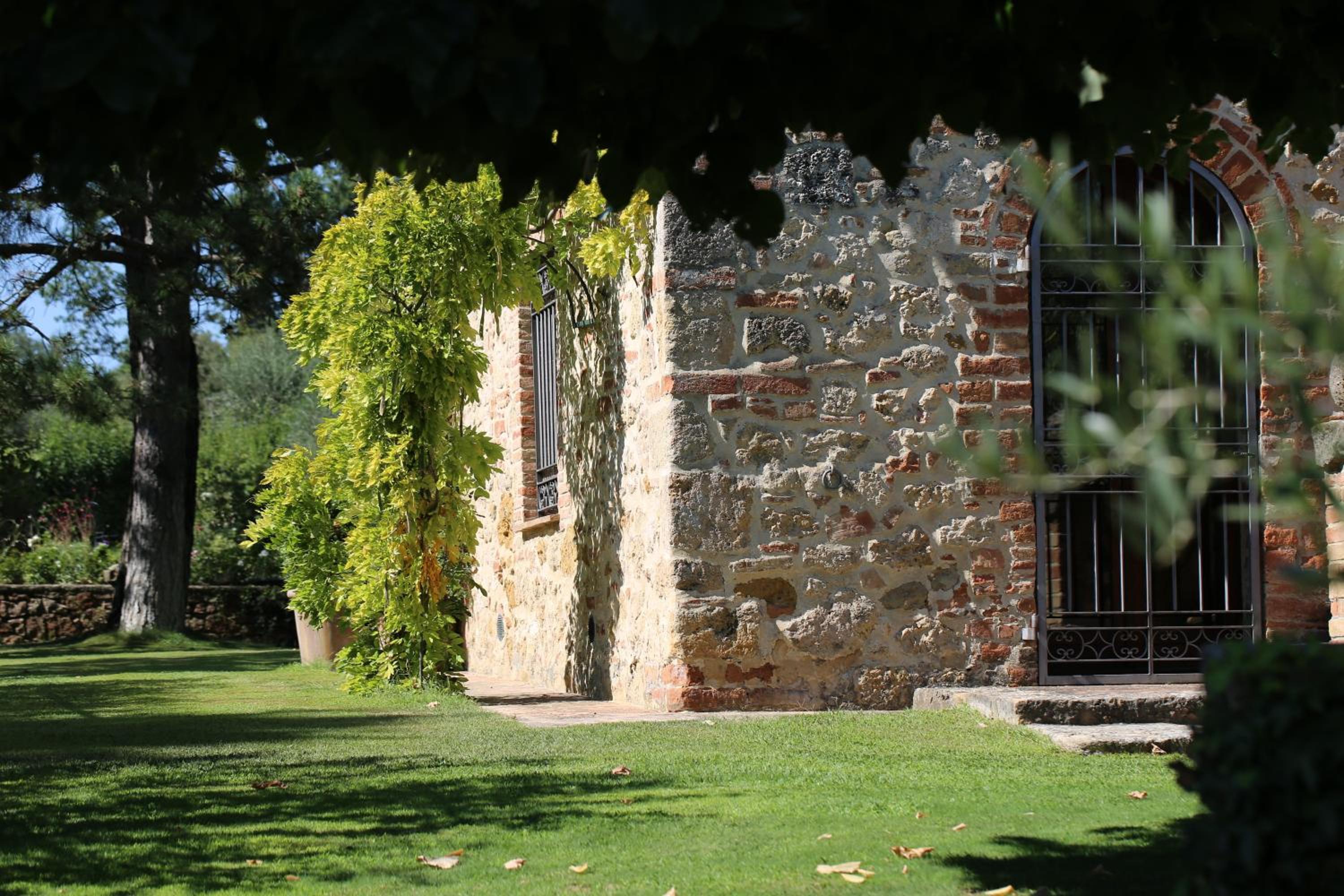 Photo 43