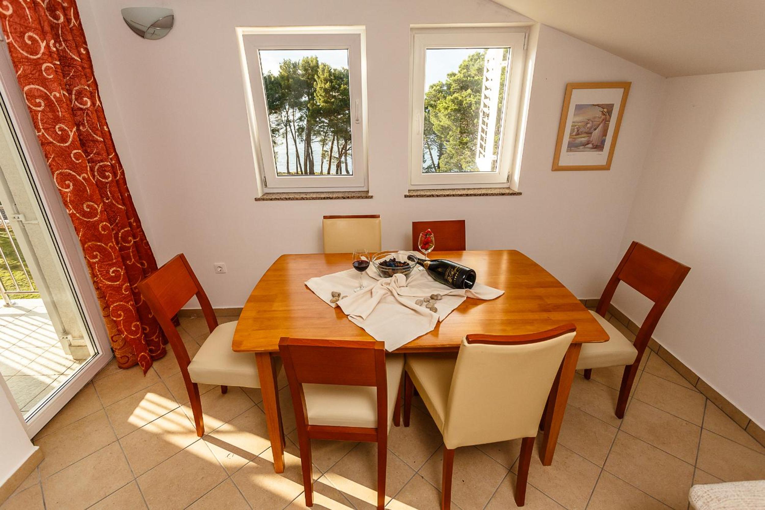 Mare & Mons Seafront Apartments