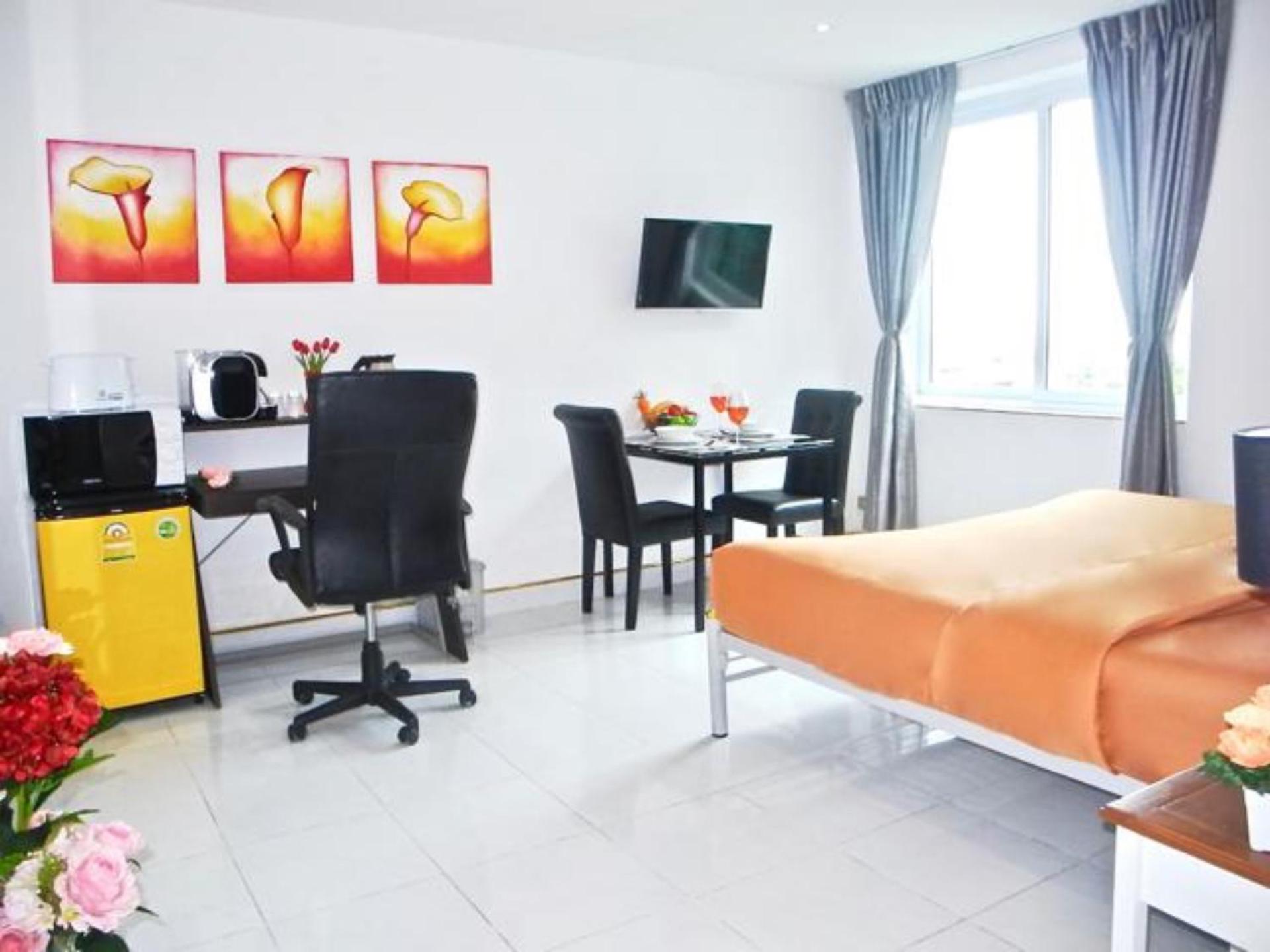 hotel room