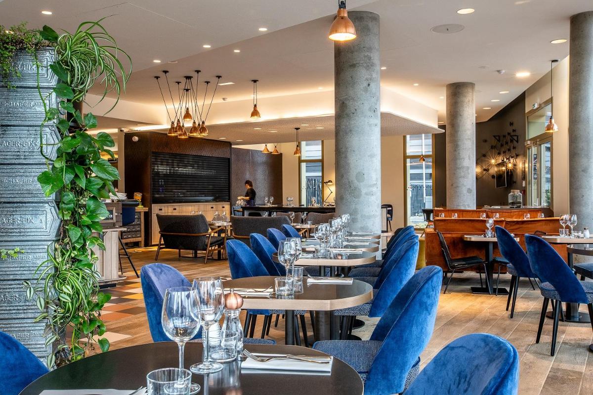 restaurant