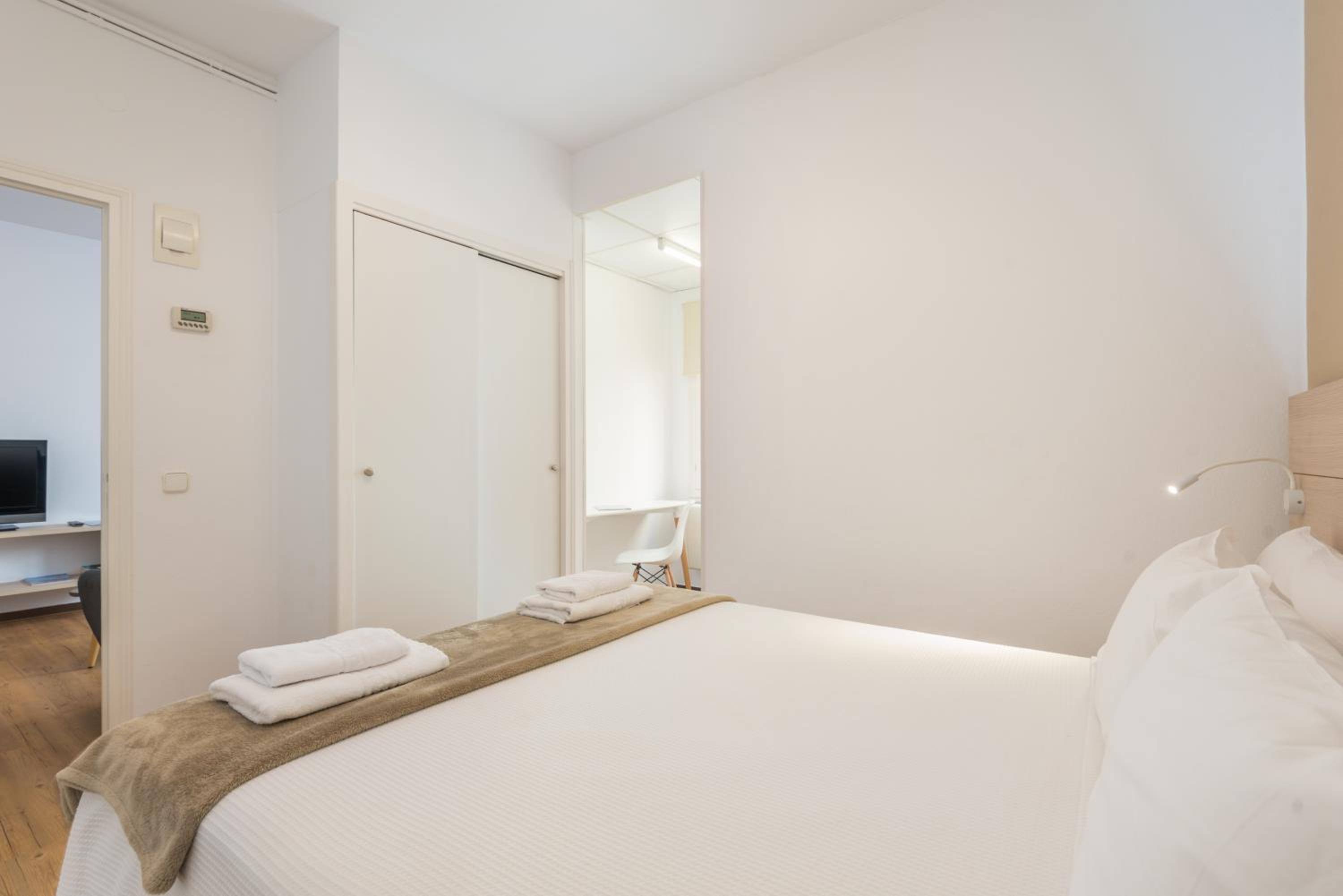 Hostal Jume - Urban Rooms