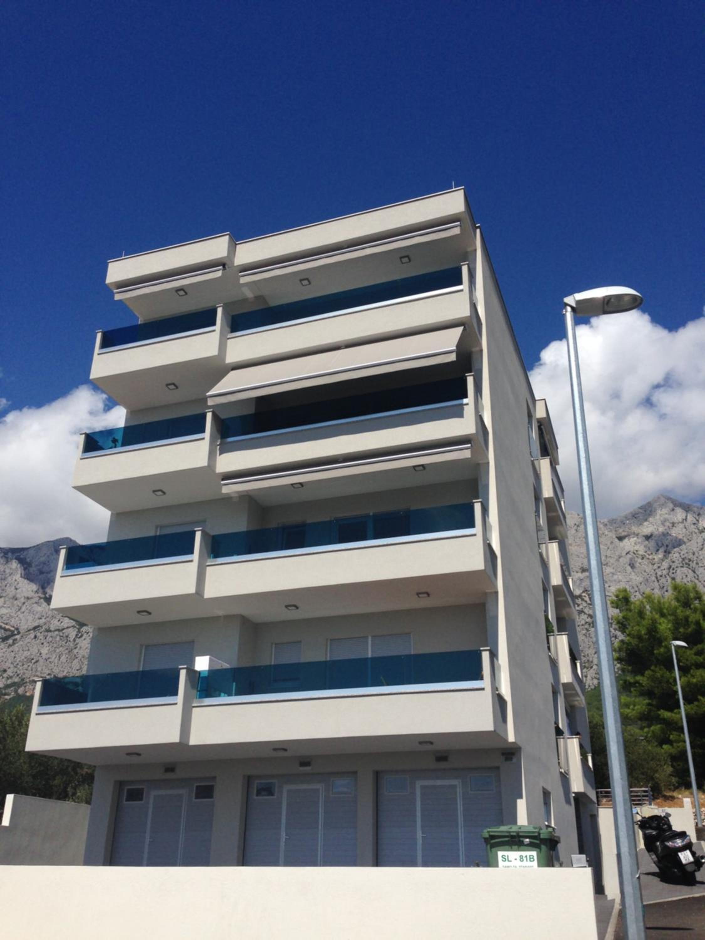 Near the beach,free parking&wifi
