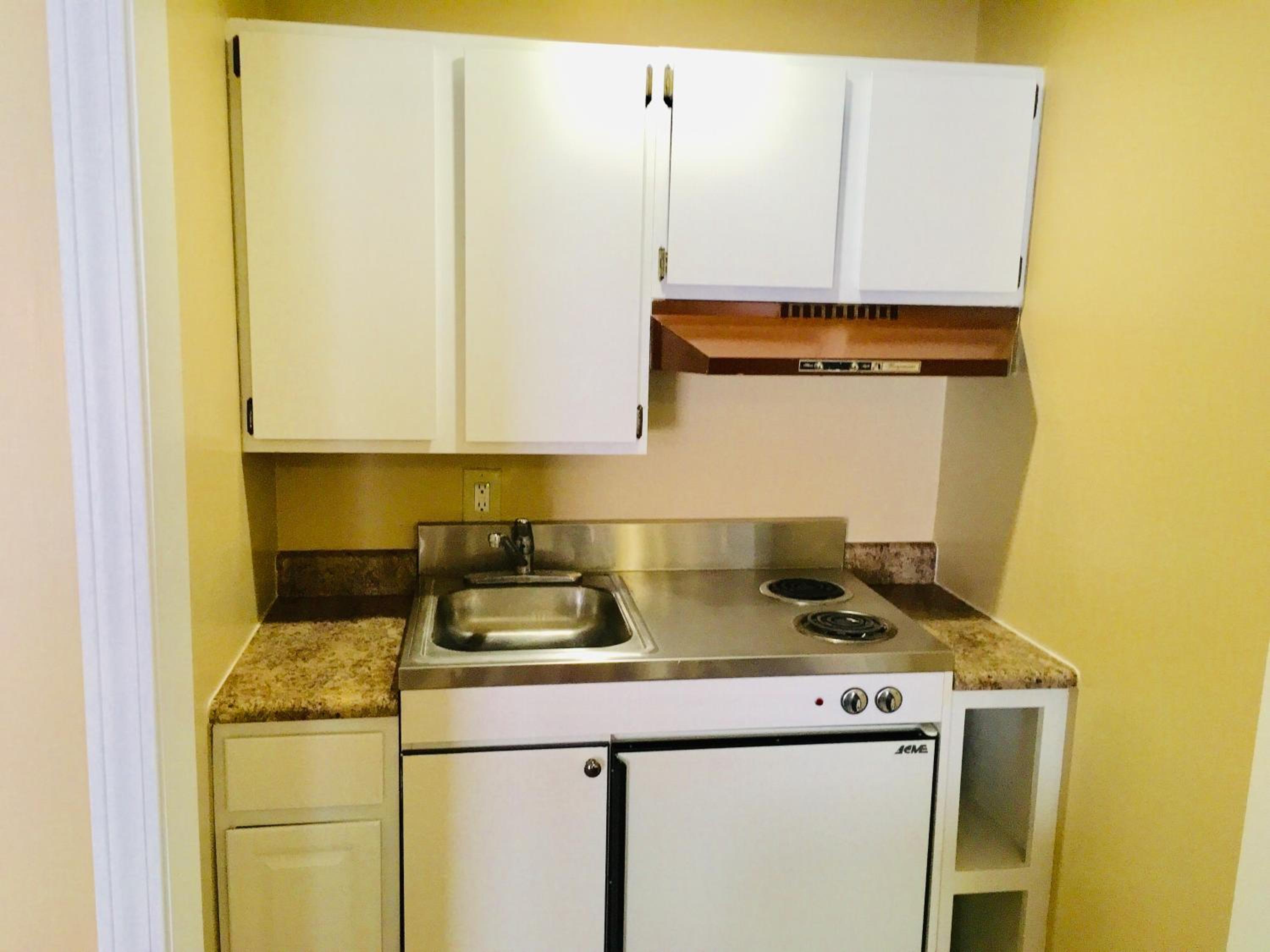 Granada Inn Motel - Kalkaska - Property Image 22